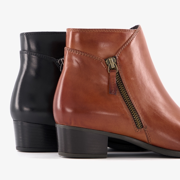Hush Puppies leren dames enkellaarsjes met hak