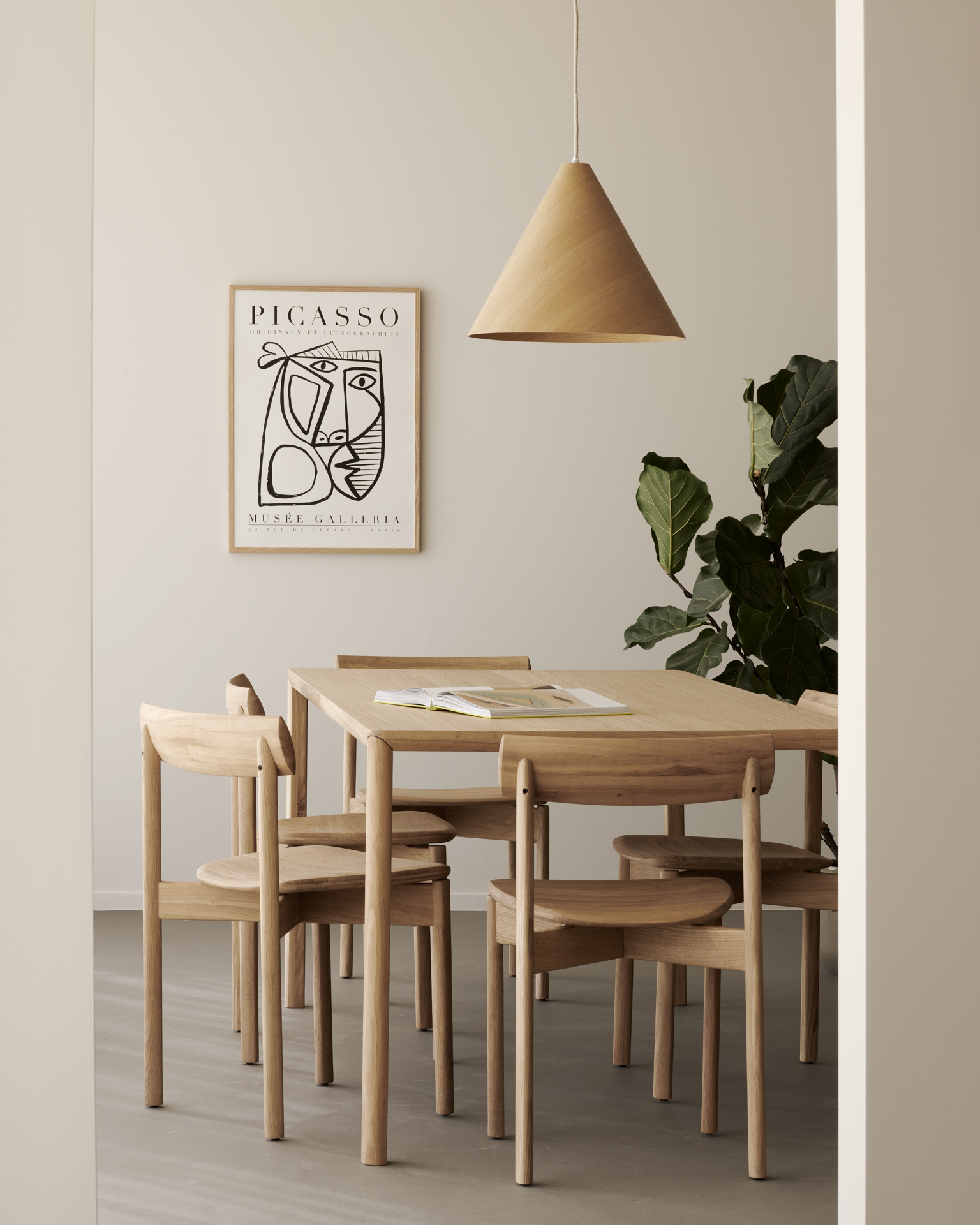 Eetkamerstoel Risu gelakt eiken