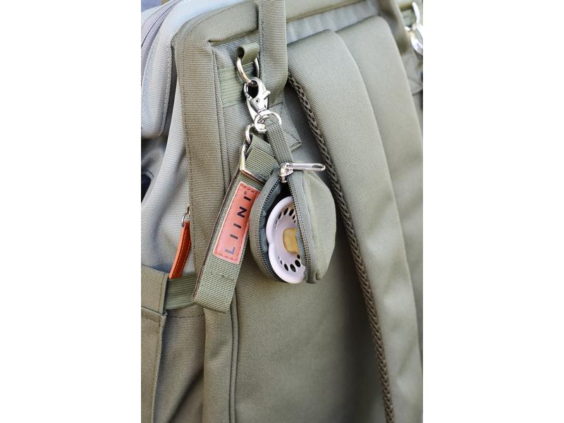 LIINI Wickelrucksack rPET Olive Wickelrucksack mit wasserabweisender Wickelunterlage für unterwegs