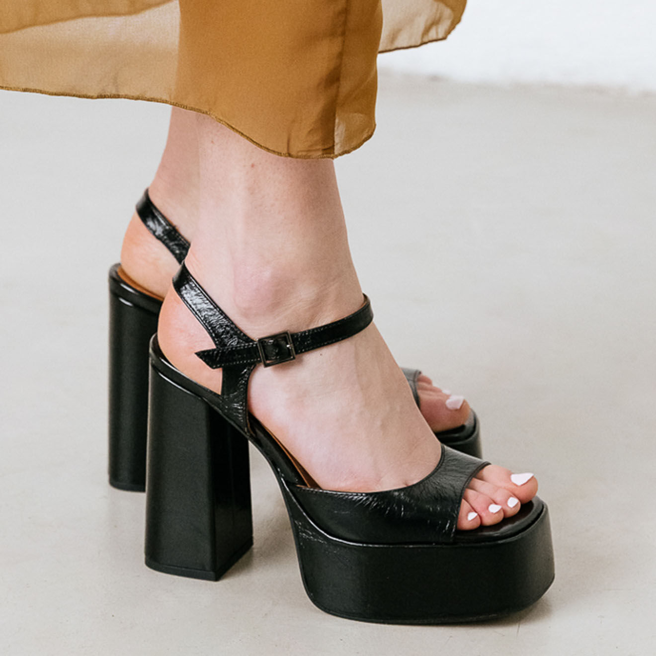 Jonak Sandales en Cuir Basile noires - Talon 11 cm