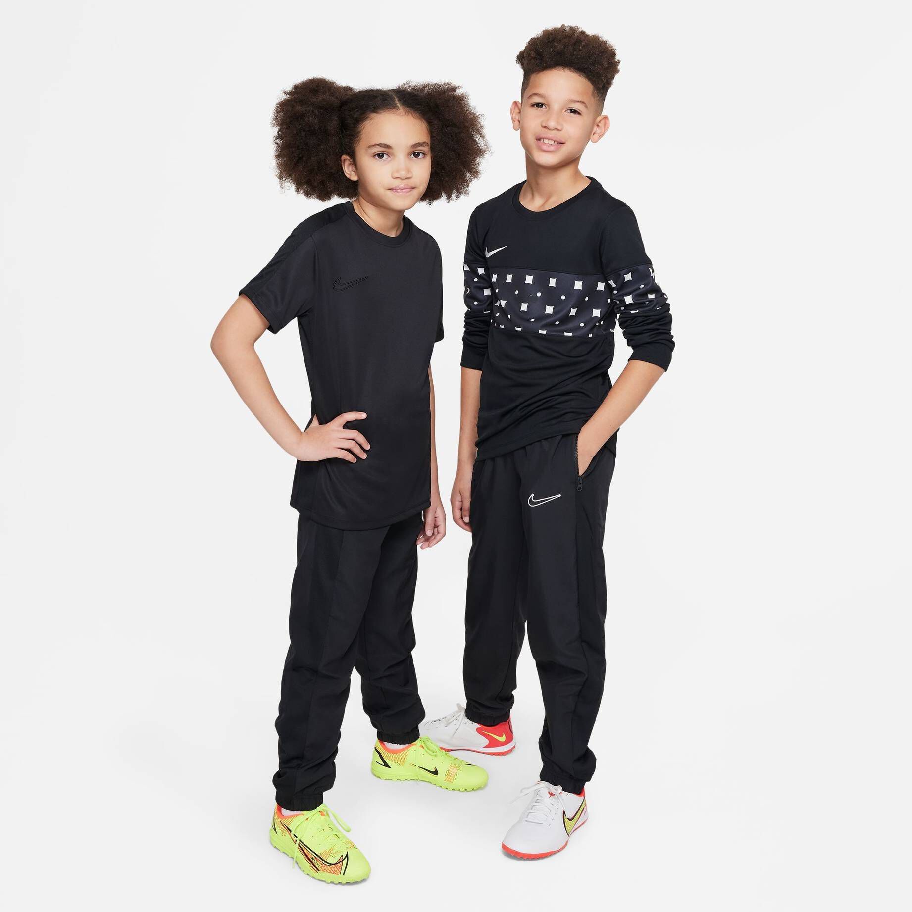 Nike| Kinder Trainigshose