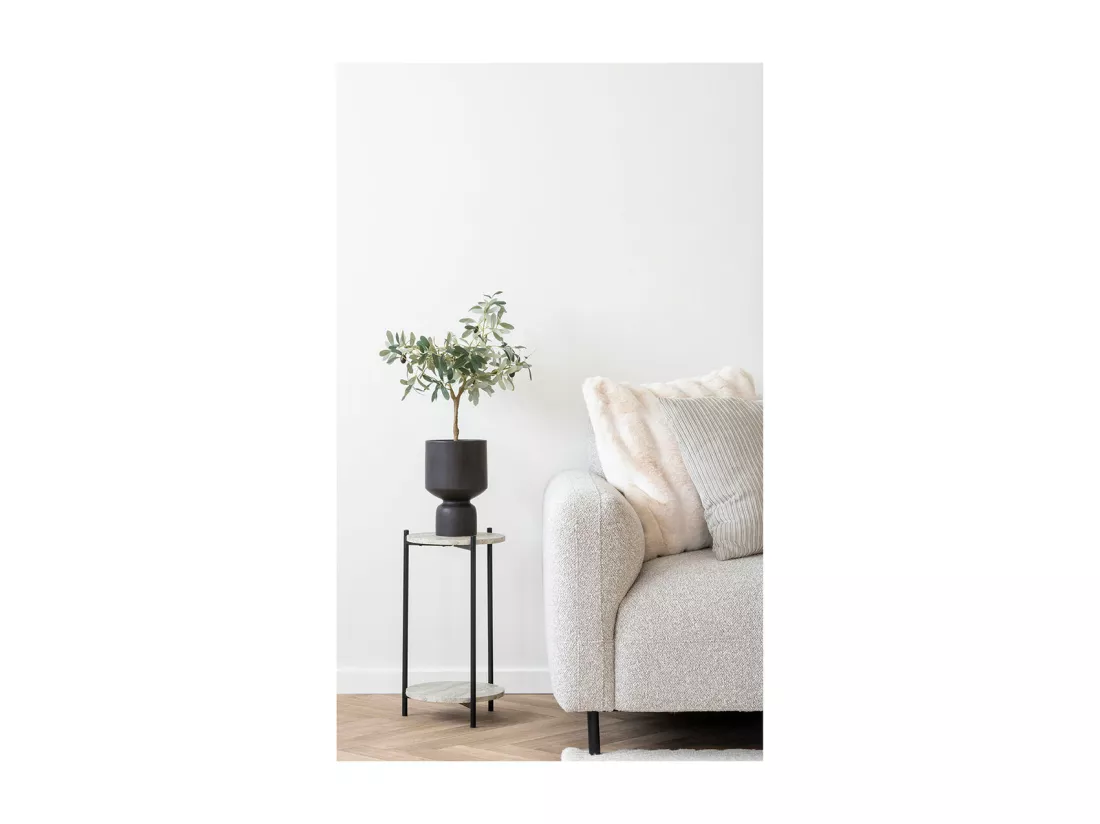 Loures pot de fleurs noir.