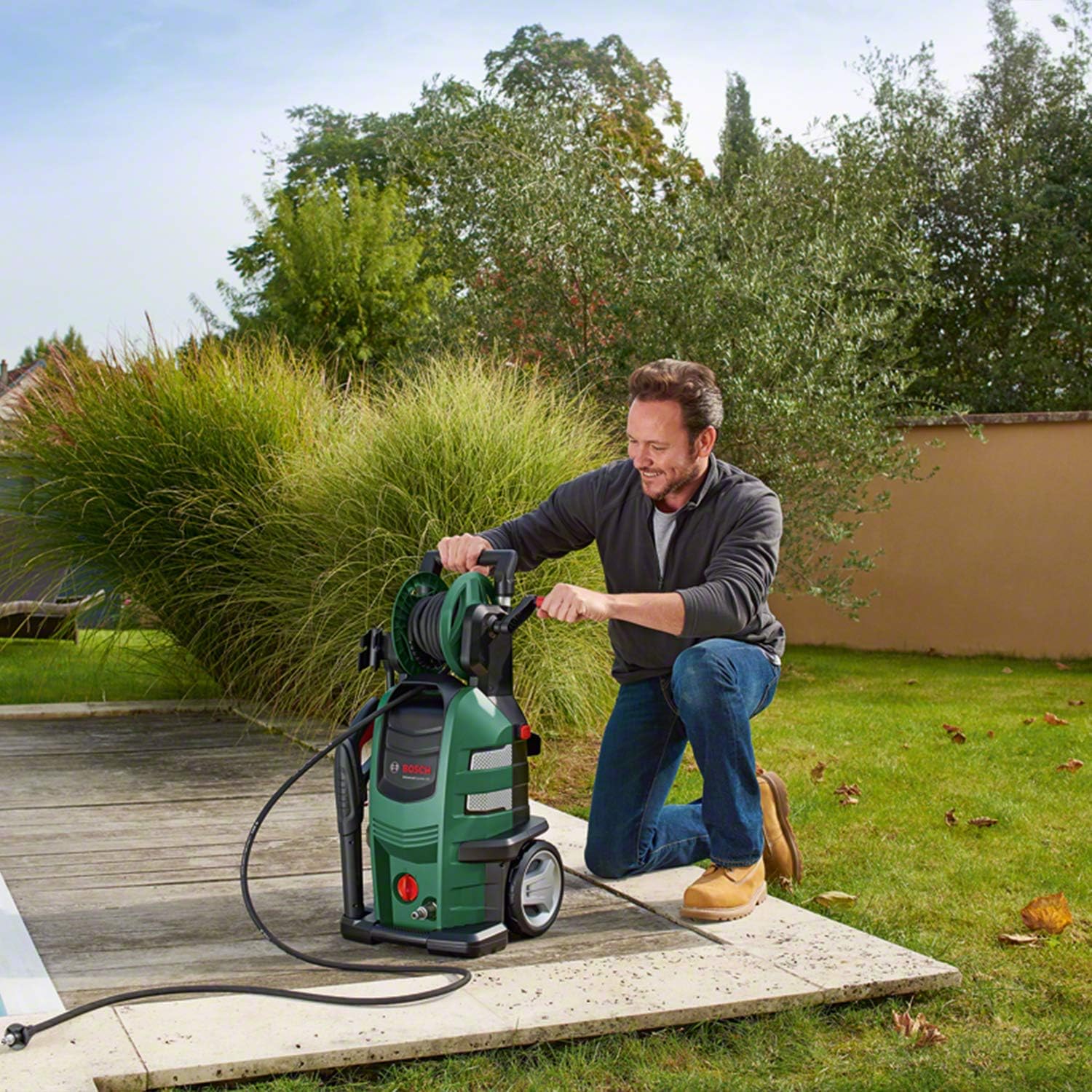 Bosch AdvancedAquatak 160 Hochdruckreiniger - 2600 Watt, 160 bar, 570 l/h, vielseitige Reinigungsmöglichkeiten, kompakte Aufbewahrung, inkl. Zubehör