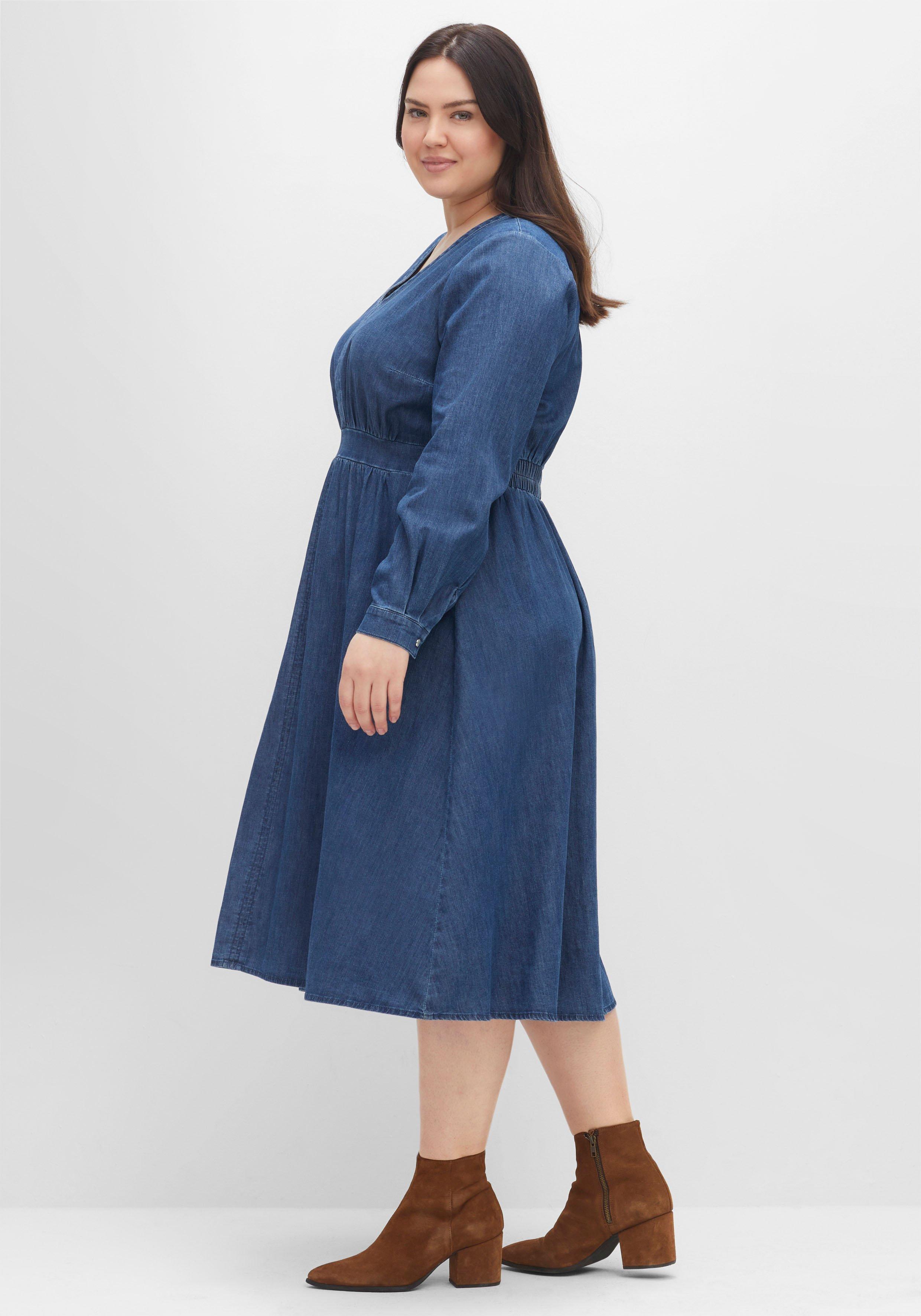 Jeanskleid mit V-Ausschnitt und Taillenbund