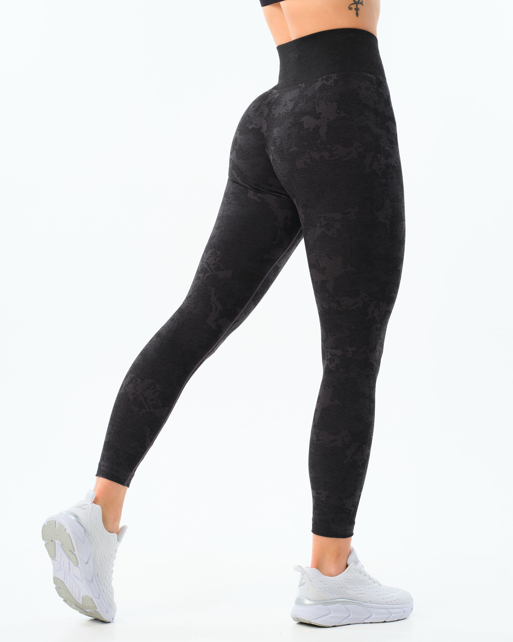 LEVITY Camo Seamless Tights 7\8 Black Camo