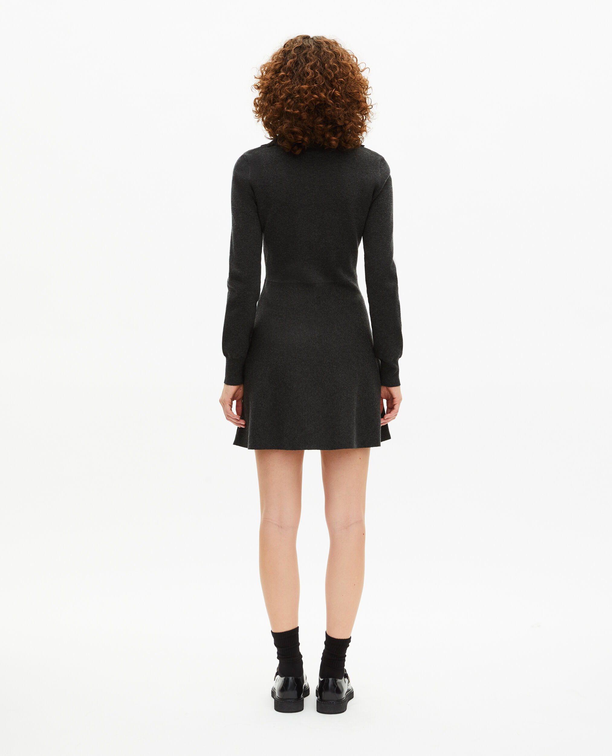 Robe courte en maille noire