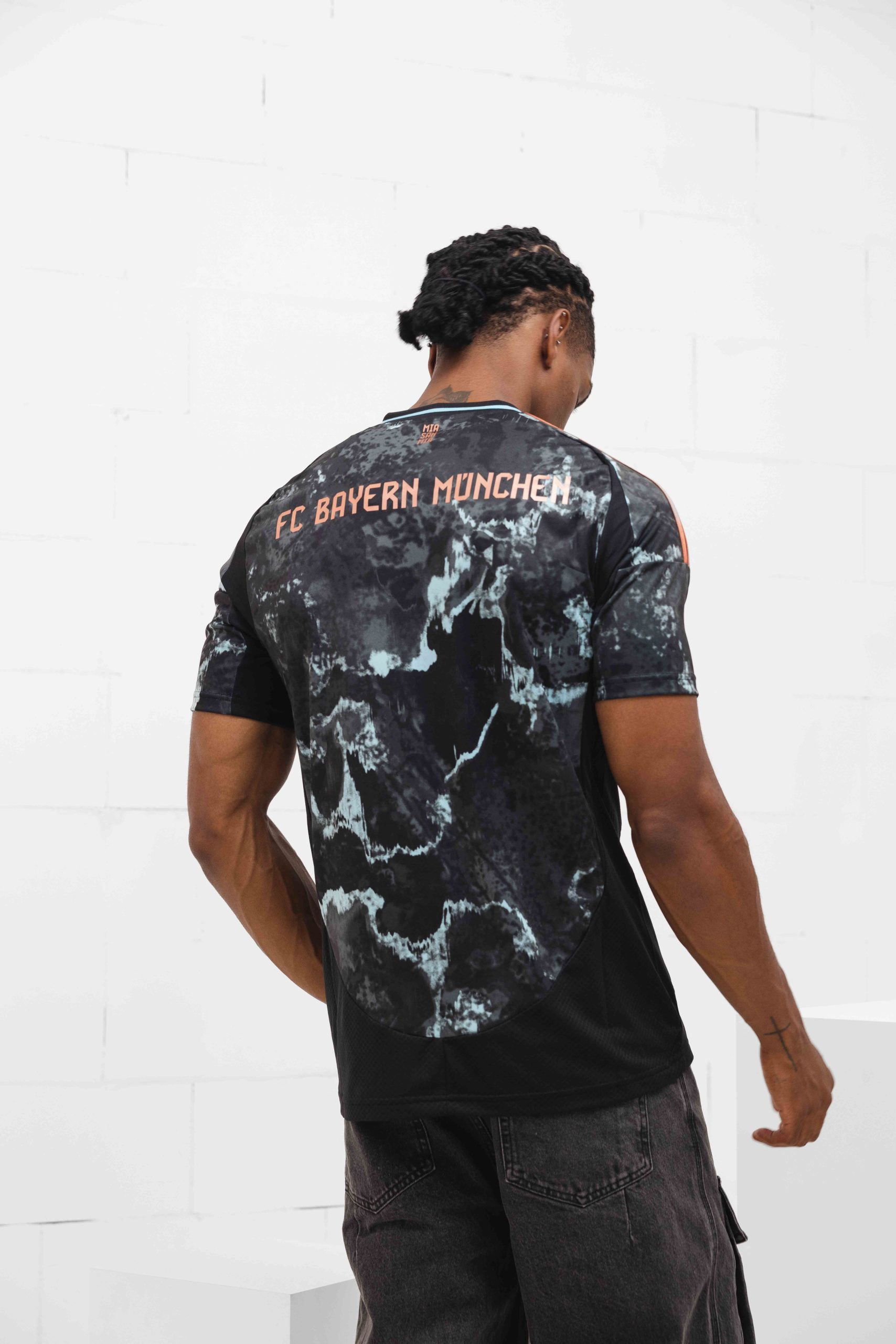 F.C. Bayern München Uit Shirt Senior 2024/2025