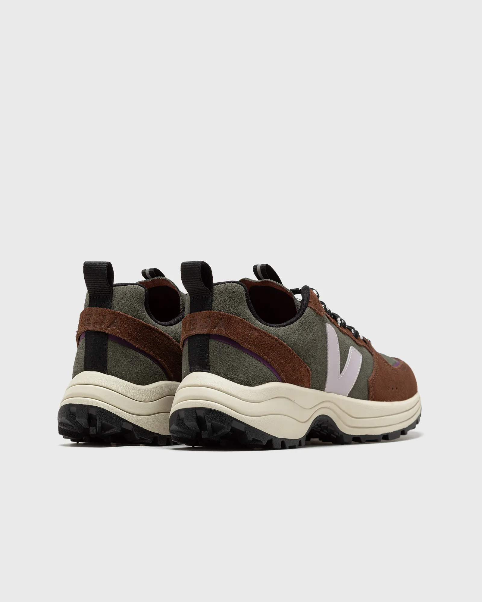 Veja VENTURI VC SUEDE