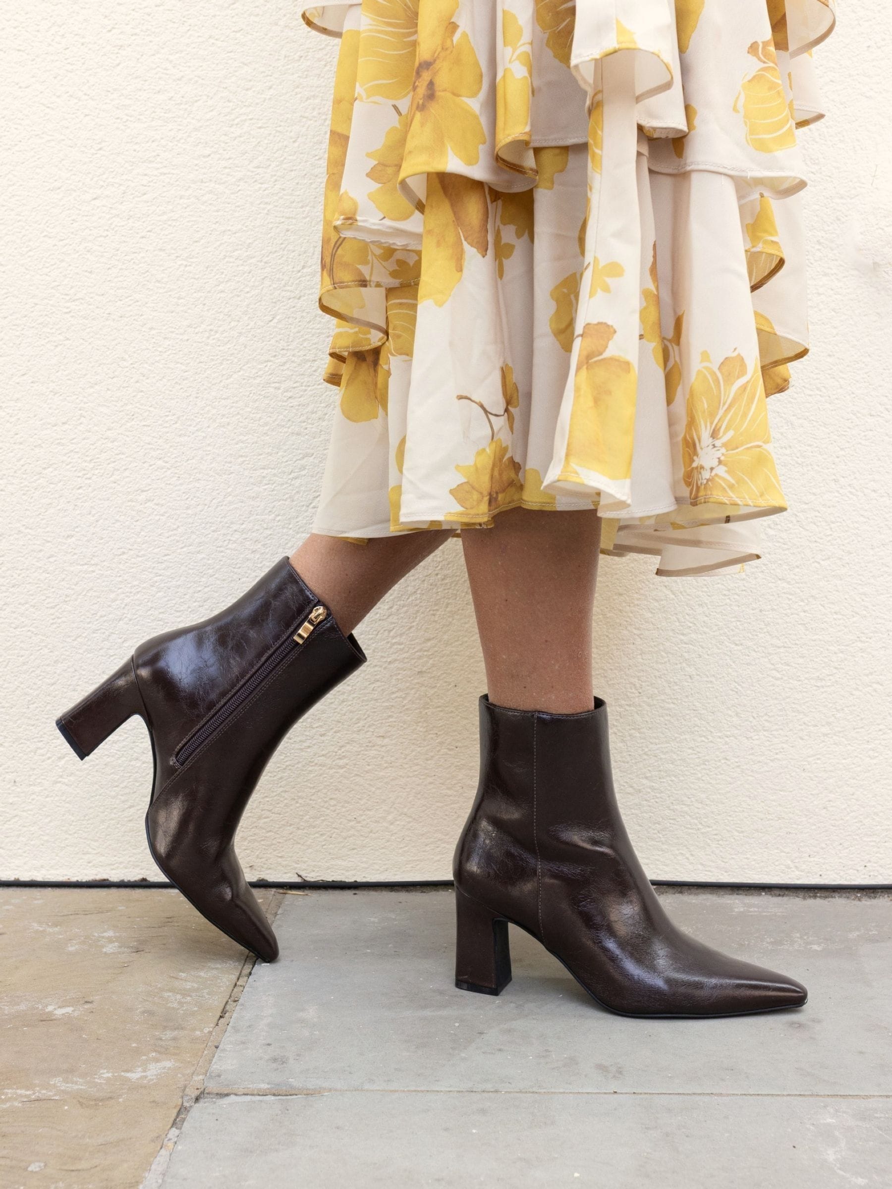 Chocoladebruin - Novo Kimberley Point Block Heel Ankle Boots
