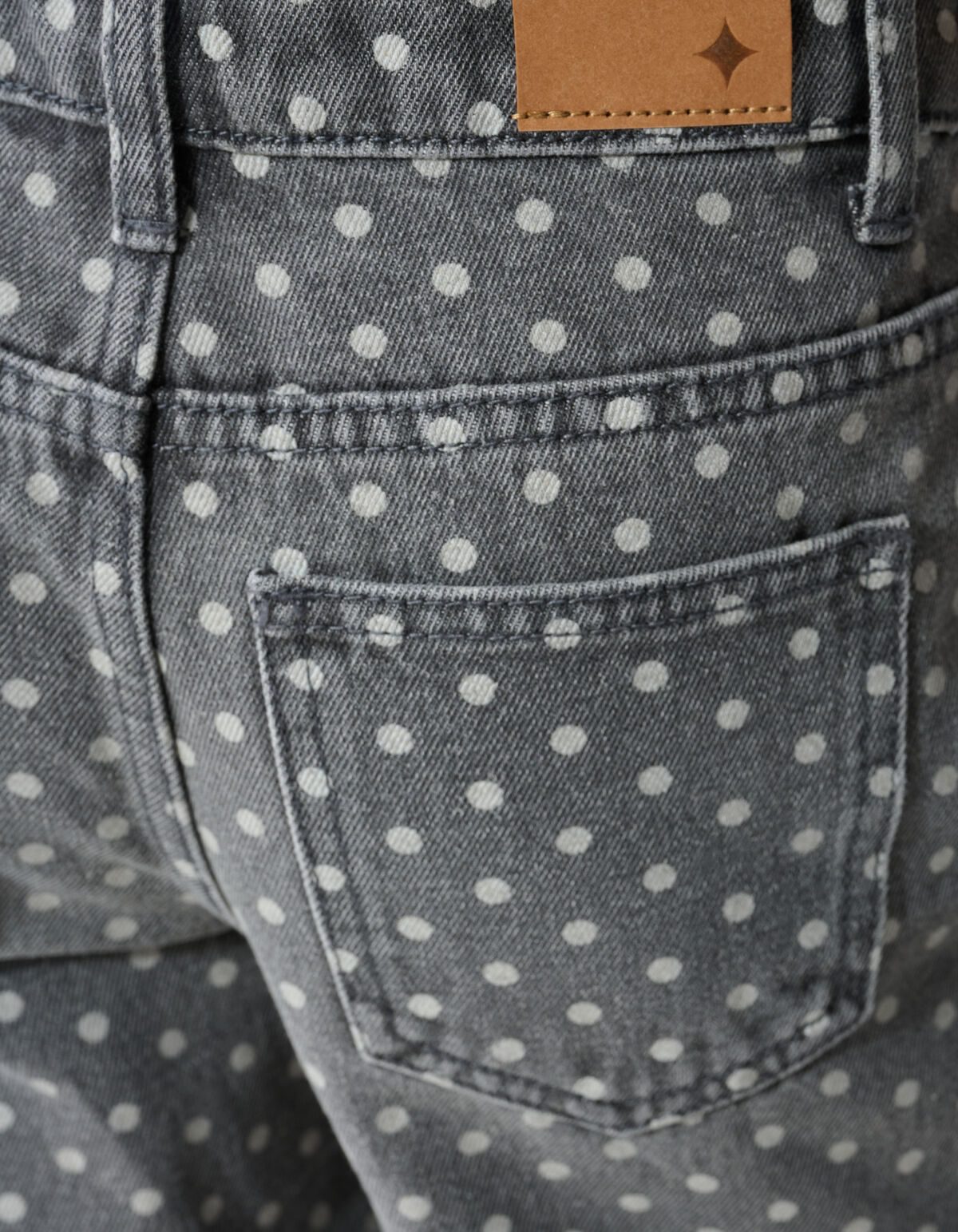 Wide Leg Fit Dot Jeans Grijs