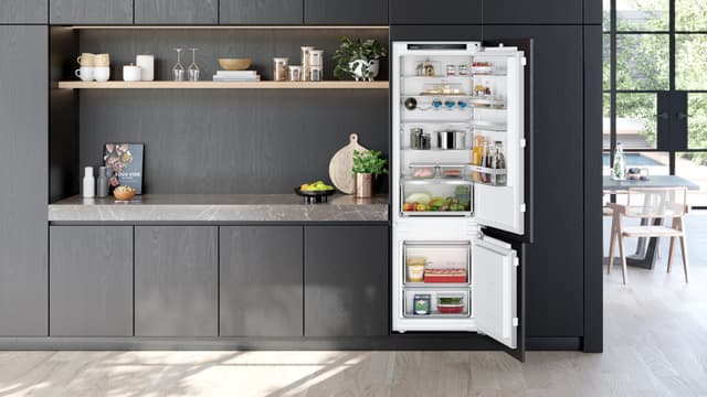 Siemens iQ300 kølefryseskab KI87VVFE1 (integreret)