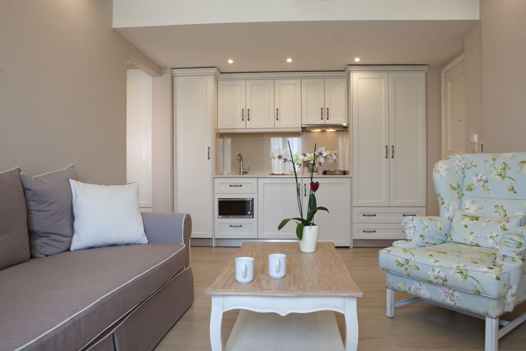 Royal Nidri Logies - Hotel