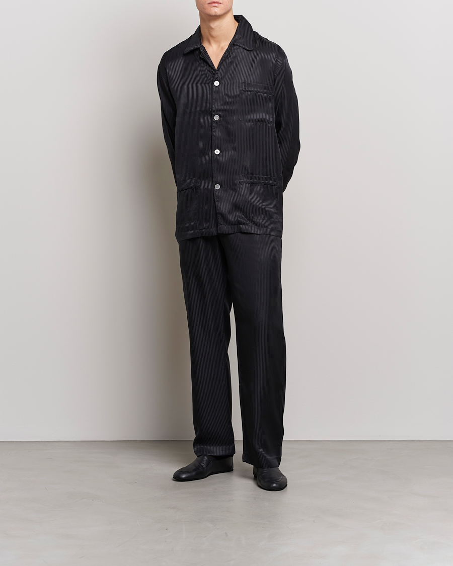 Derek Rose Striped Silk Pyjama Set Black