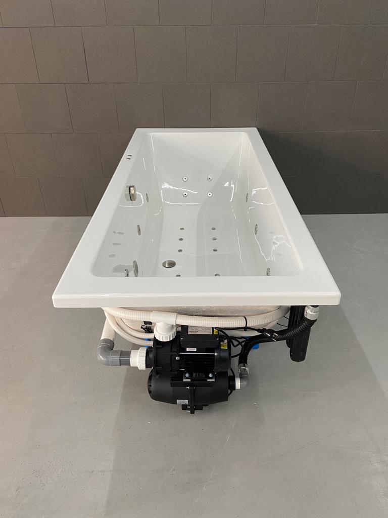 Lambini Designs Cube bubbelbad 190x90cm elektronisch 6 4 2 hydrojets en 12 aerojets RVS
