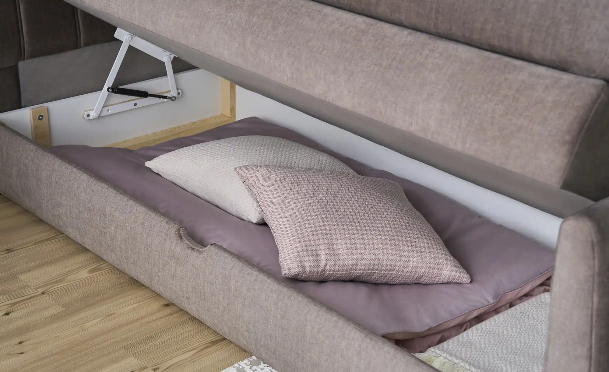 switch Boxspringbett mit Bettkasten Carina