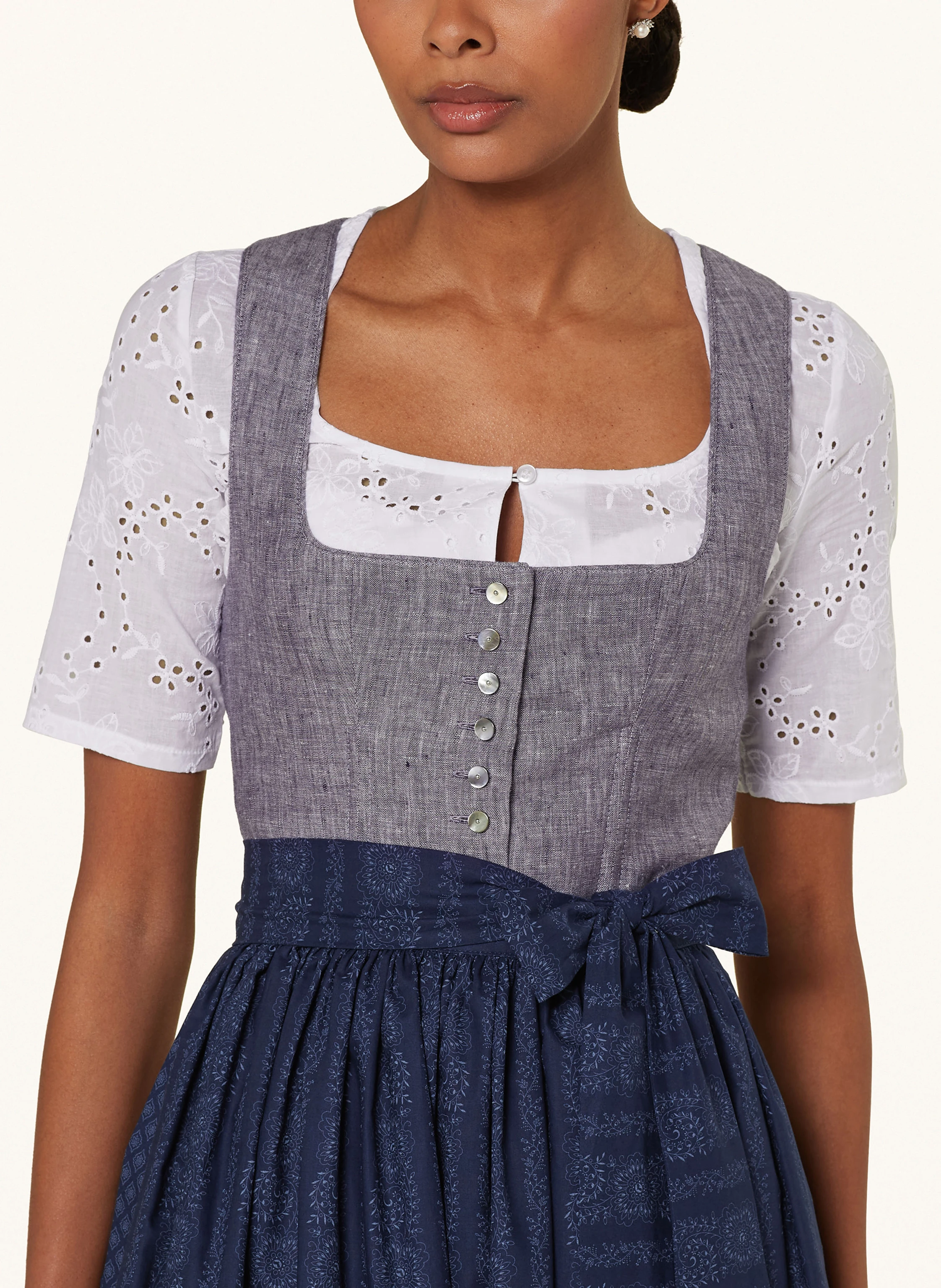 Hammerschmid Dirndlbluse BRIGITTE im Materialmix