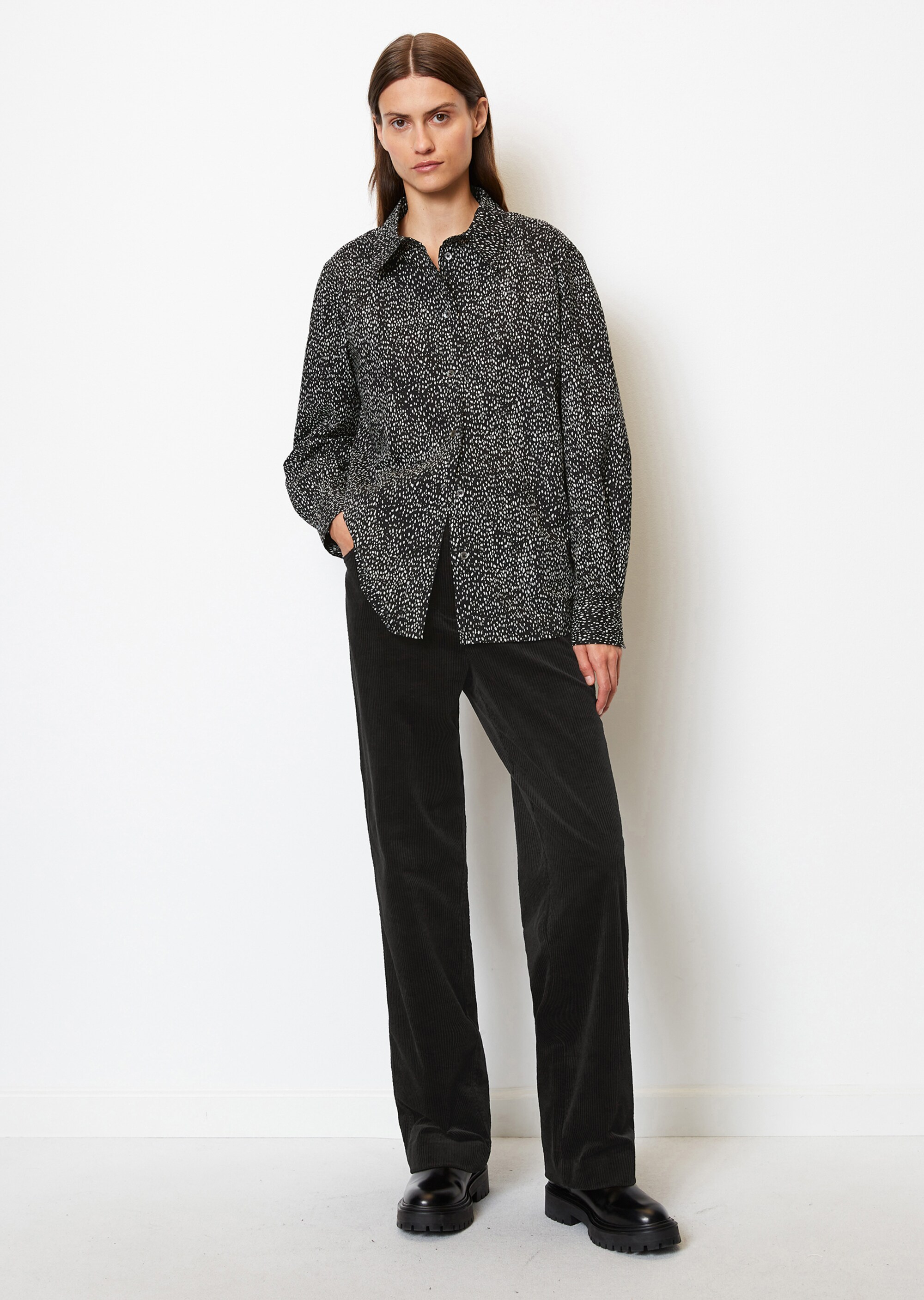 Ausgestellte Bluse mit Allover-Print aus Papertouch-Popeline