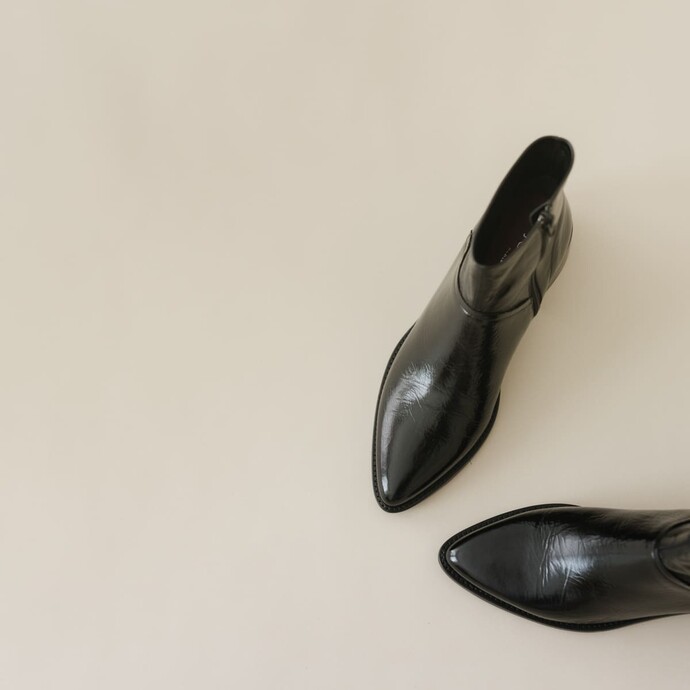 Bottines à talon  en cuir vieilli noir