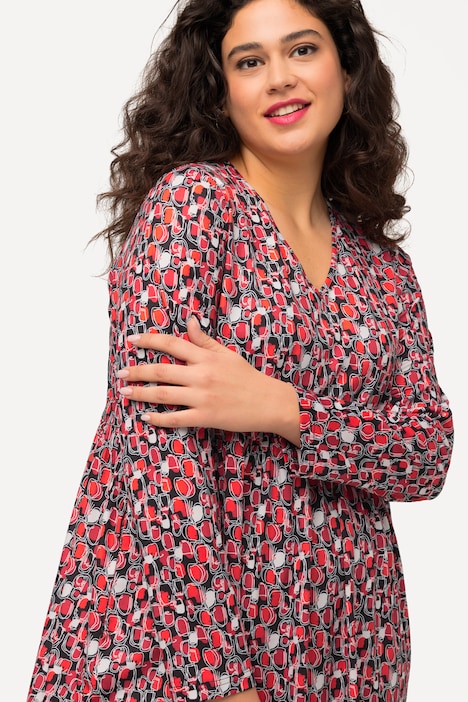Kleid, kurz, Jersey mit Allover Print, V-Ausschnitt, Langarm