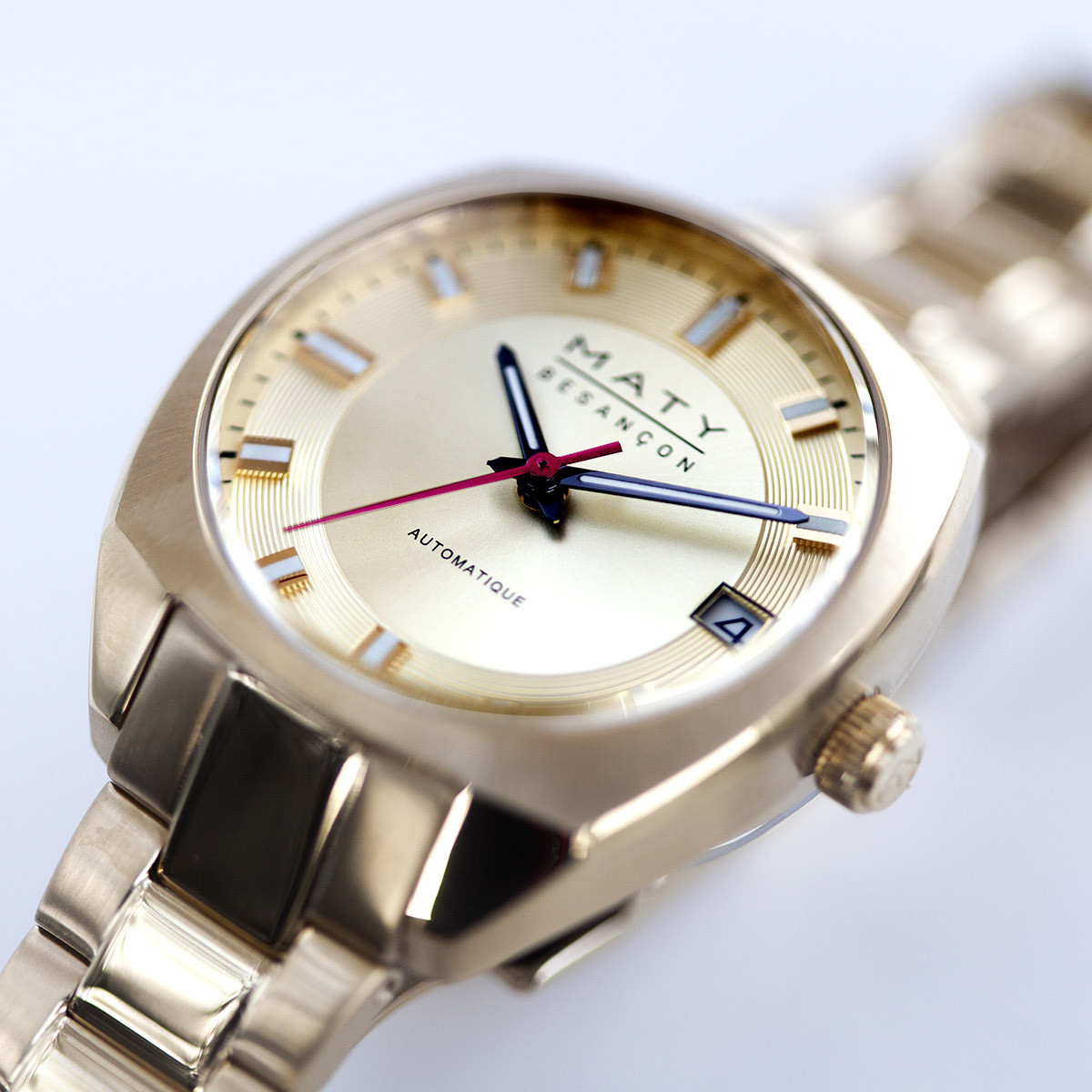 Montre mixte automatique acier doré bracelet acier doré