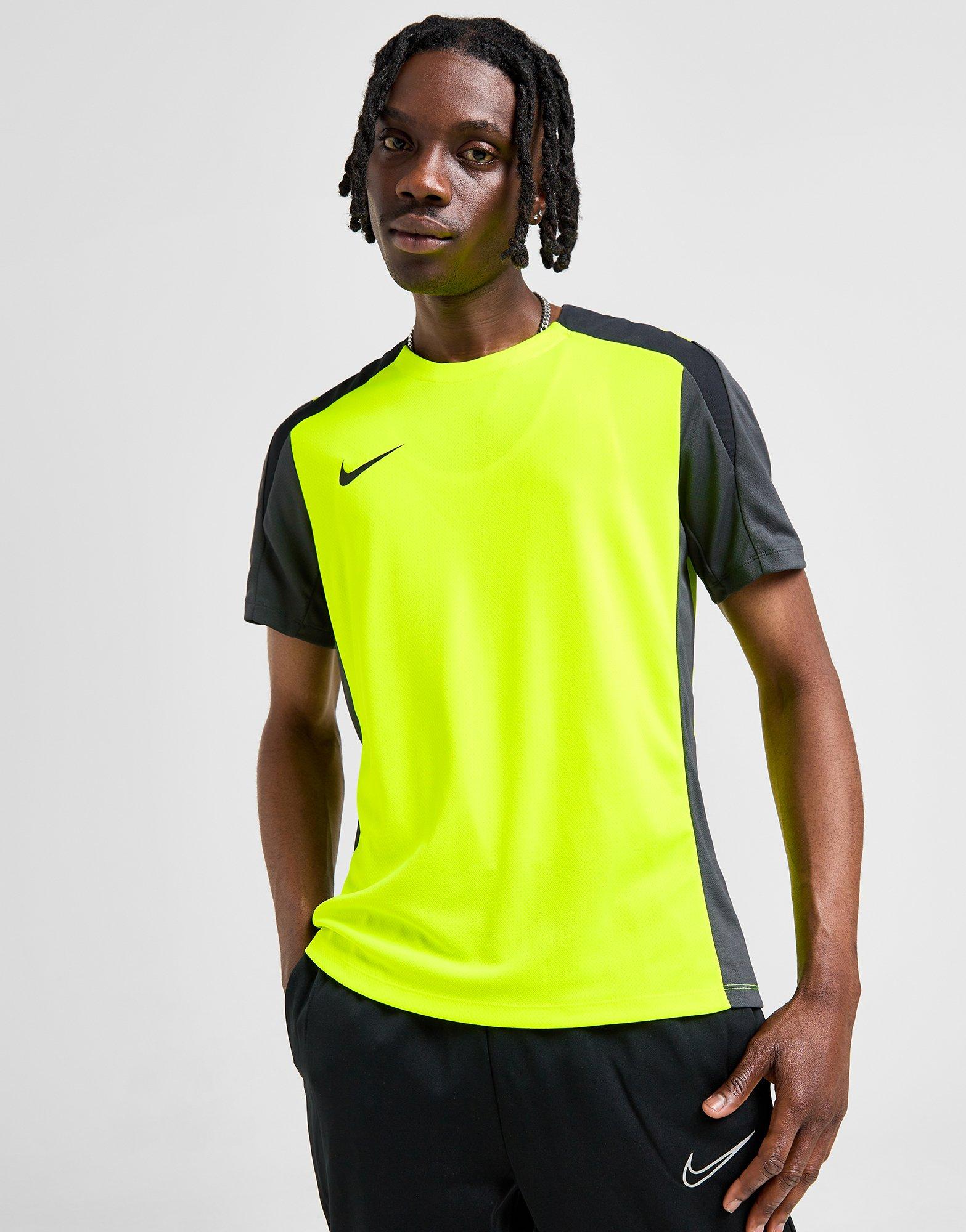 Nike Strike T-Shirt