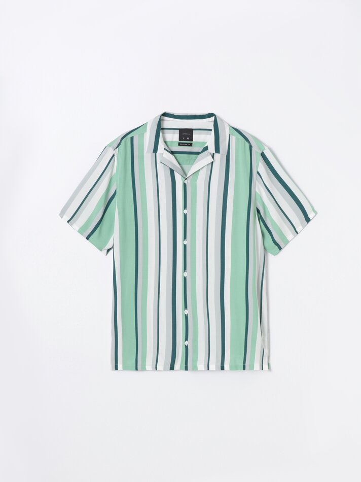 Camisa listrada de resort - Verde