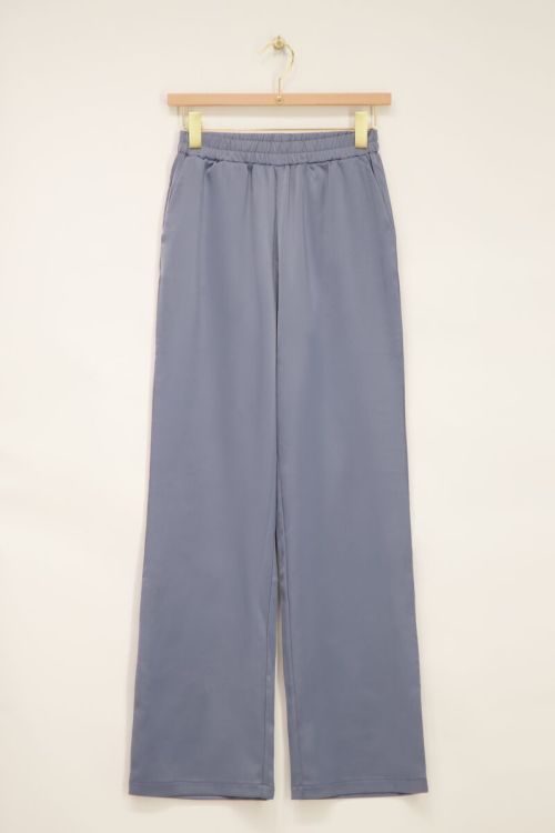 Blauwe satijnen wide leg broek met elastiek