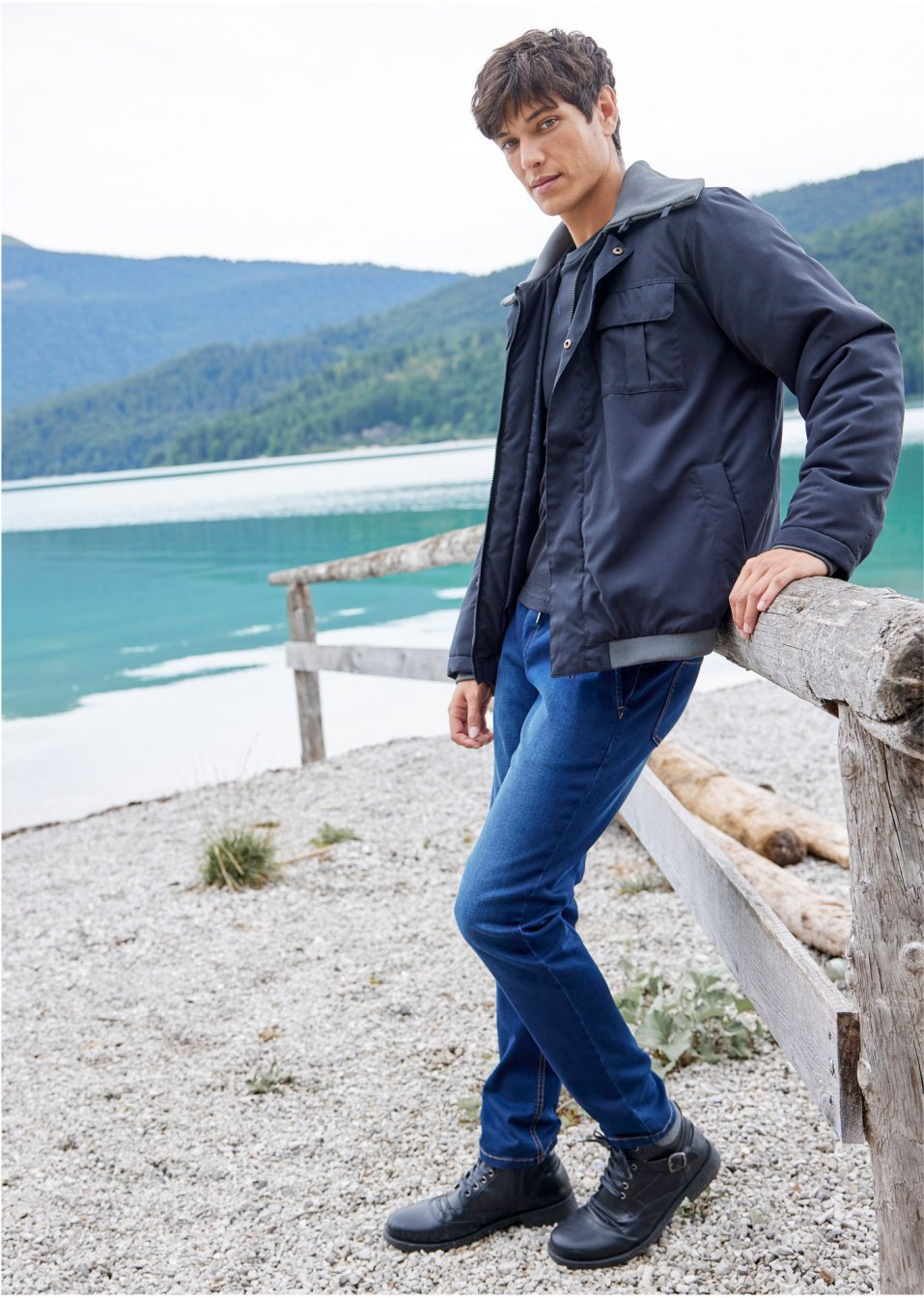 Jean-sweat à taille extensible Regular Fit, Tapered