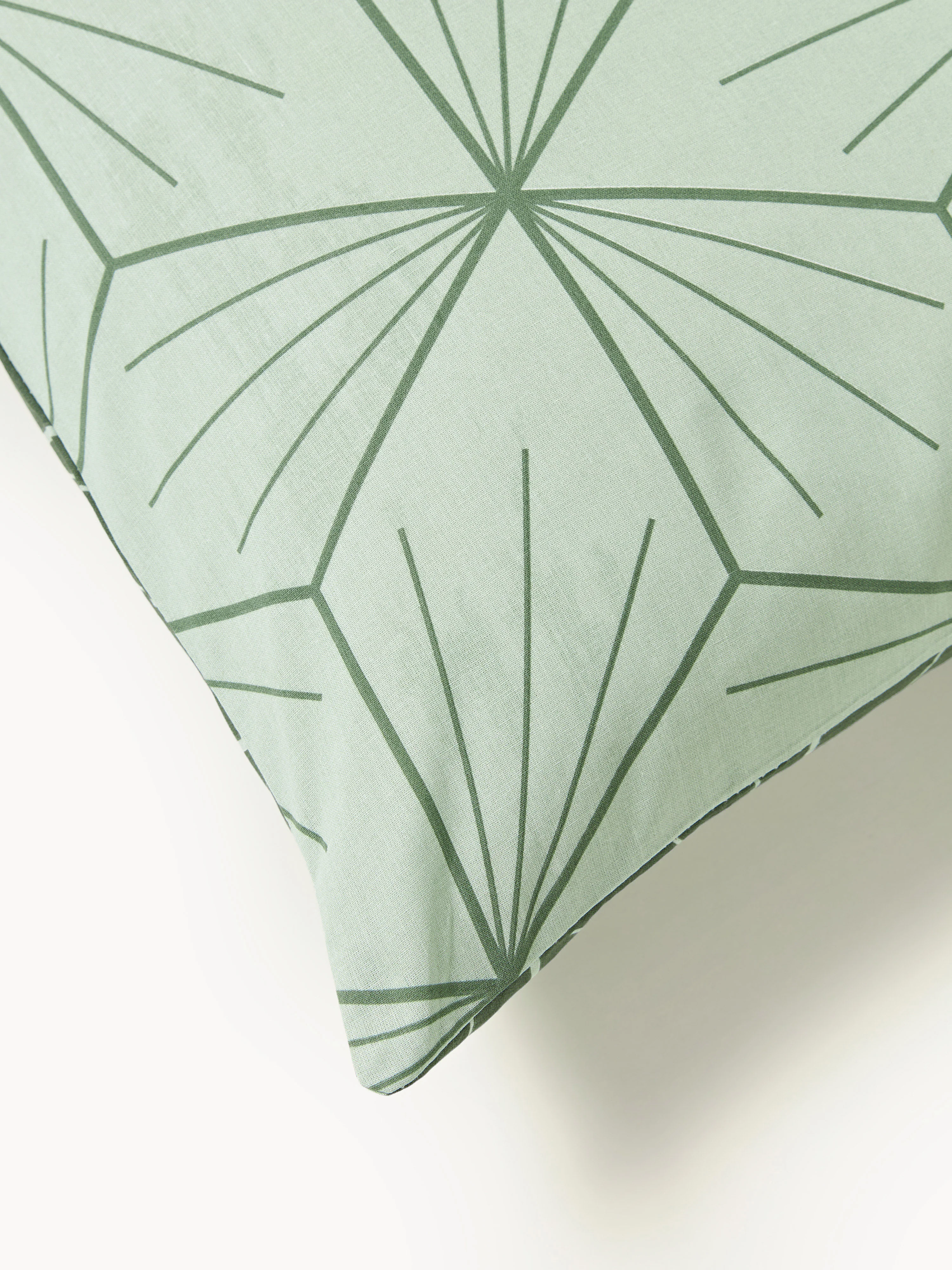 Dubbelzijdige kussenhoes Ilda met geometrische print