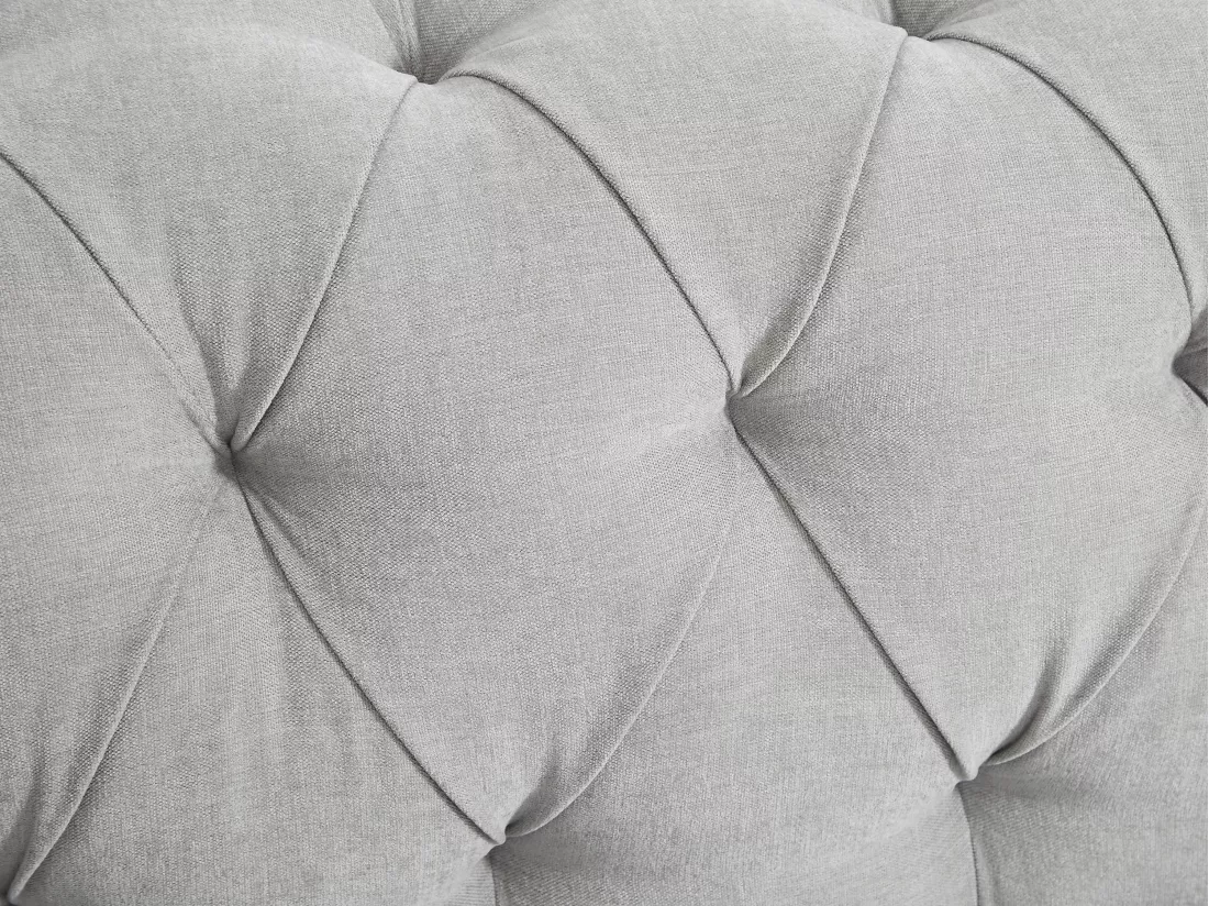 Canapé chesterfield 3 places en tissu gris clair CRONEL
