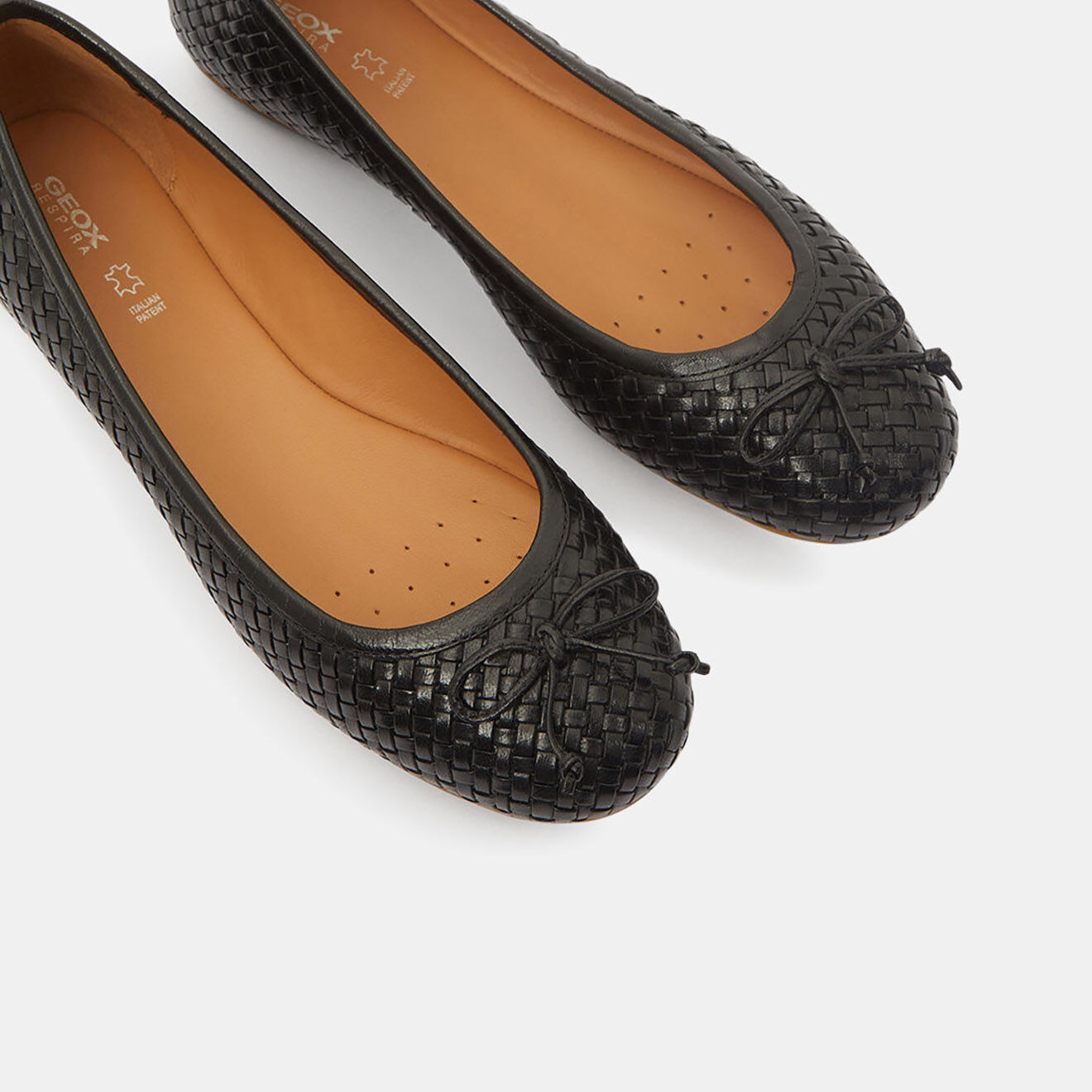 Geox Ballerines en Cuir tressé Palmaria noires