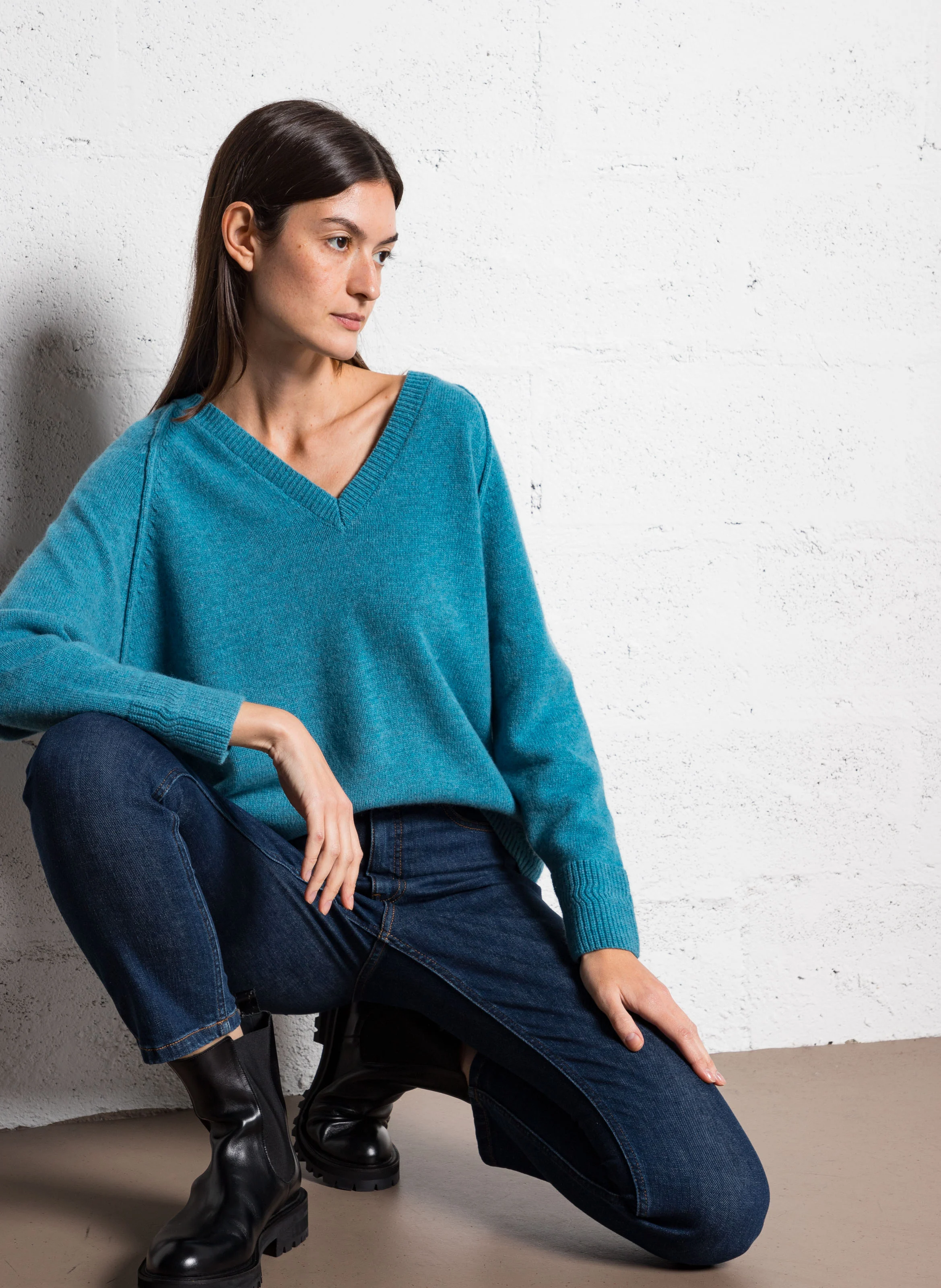 LOIS - Pull col V en laine | Bleu