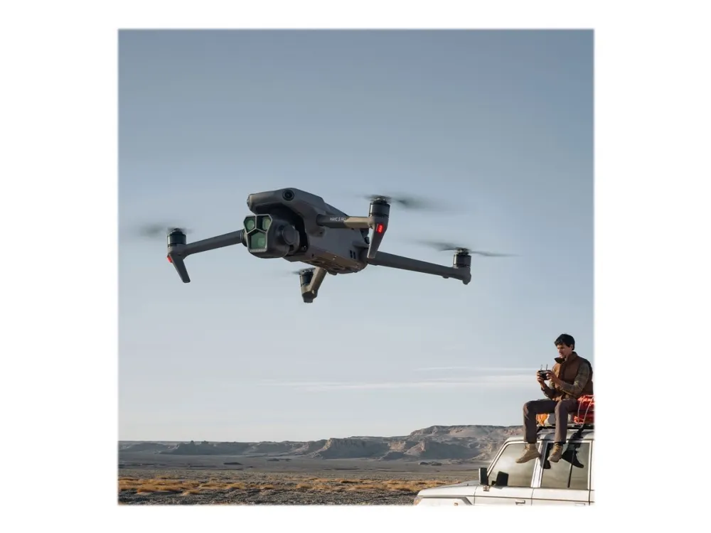 DJI Mavic 3 Pro Fly More Combo (RC PRO)