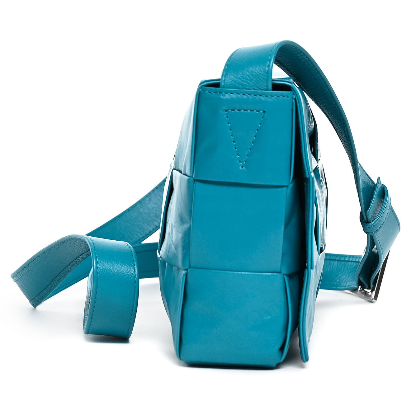 Bottega Veneta Sac bandoulière en Cuir Cassette bleu - Parfait état - Longueur 23 cm