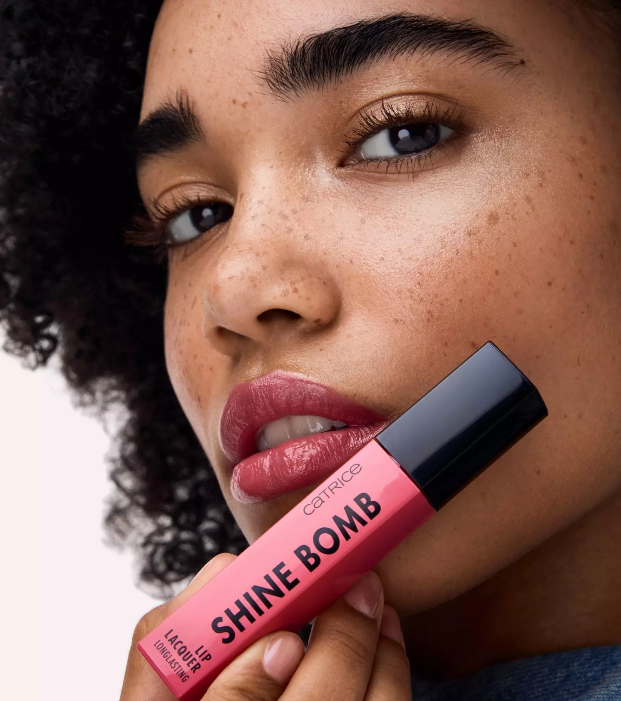Catrice - Batom Líquido Shine Bomb - 080: Flirt Alert
