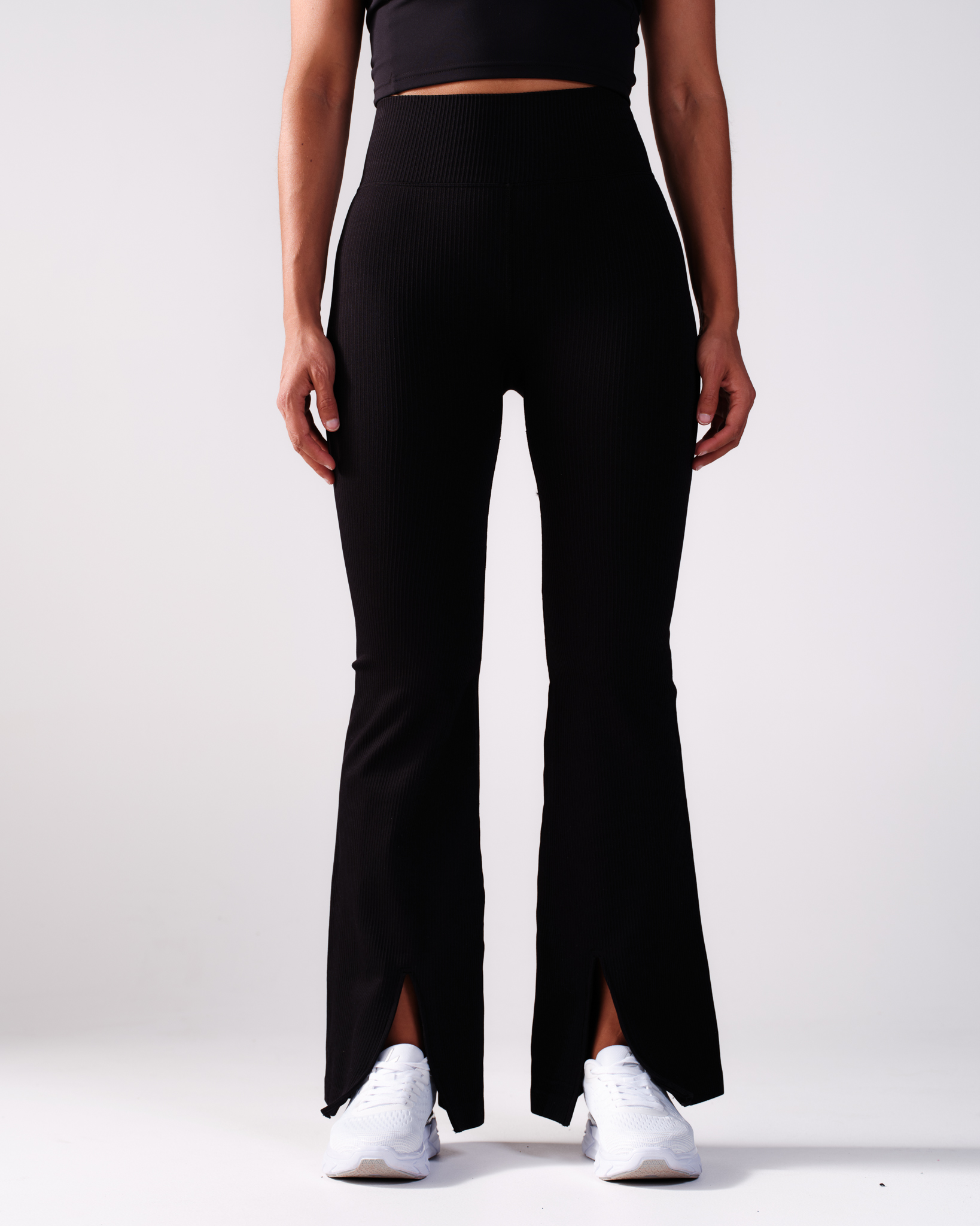 LEVITY Rib Flare Slit Tights Black