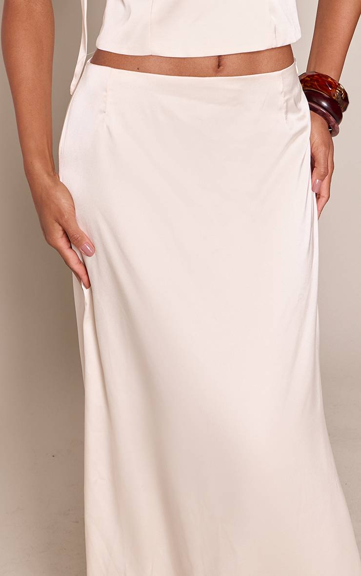 Huître Ensemble Coordonné Jupe Longue En Satin Blanc