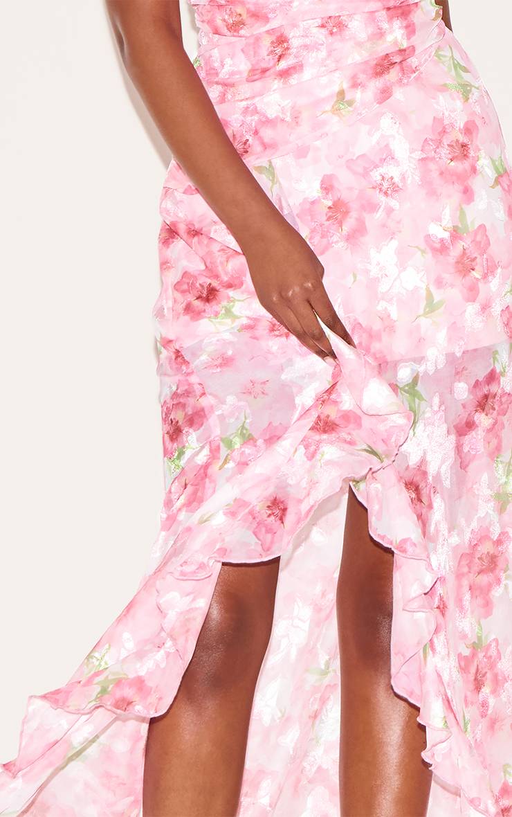 Rose Robe Longue À Bretelles À Volants En Mousseline Fleurie Avec Décolleté Plongeant
