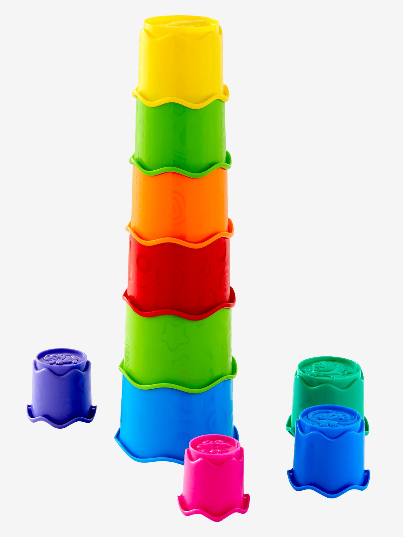 Copos de plástico multicoloridos empilháveis