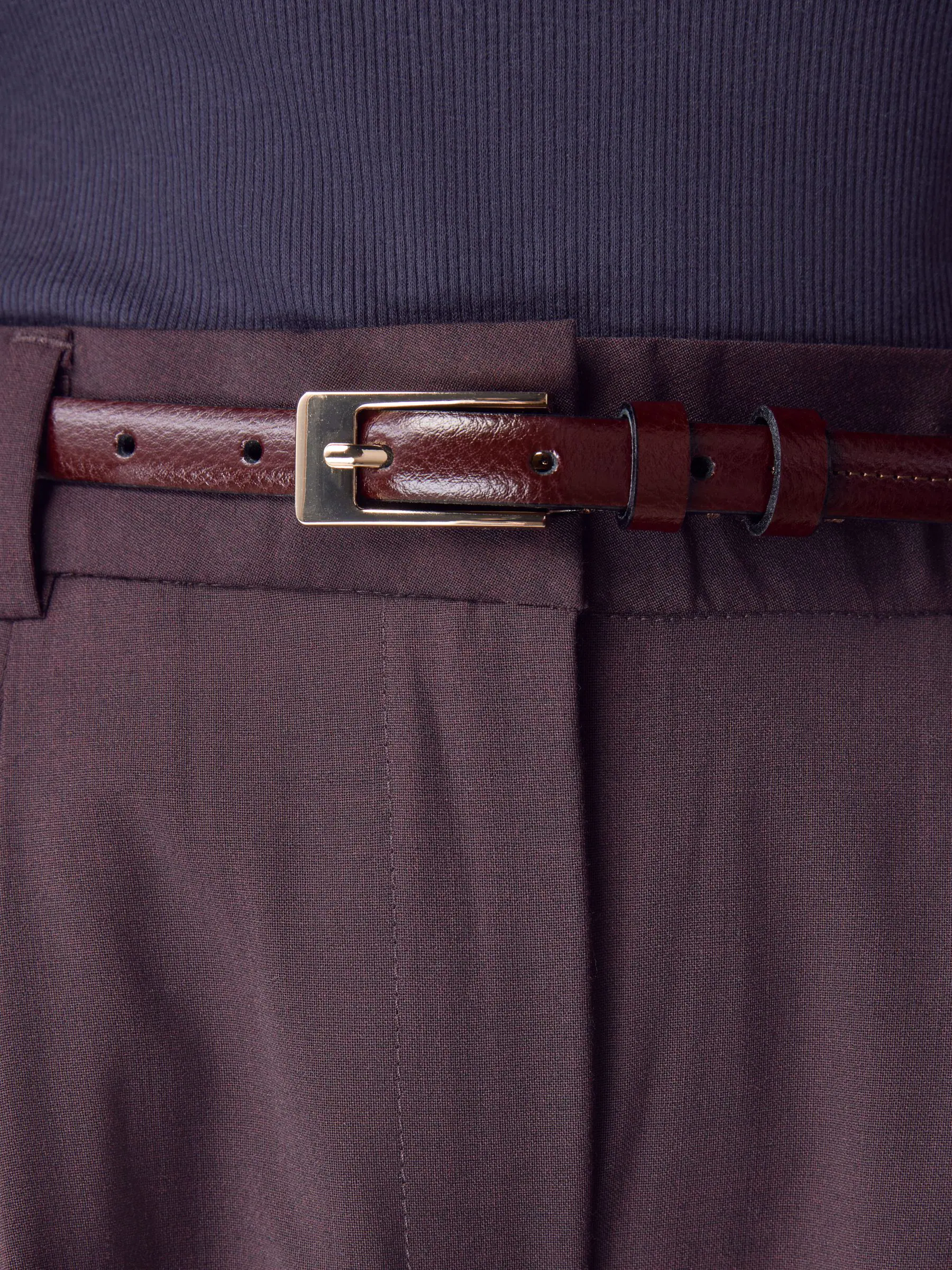 Bessenrood - N. Premium skinny Made In Italy leren riem