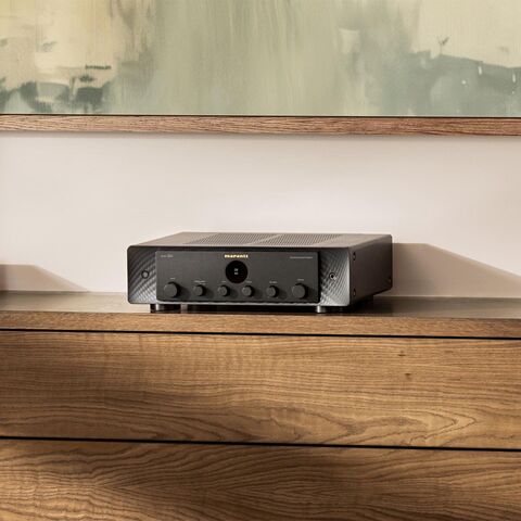 De Marantz MODEL 60n – exclusieve streaming hi-fi stereo versterker Zwart