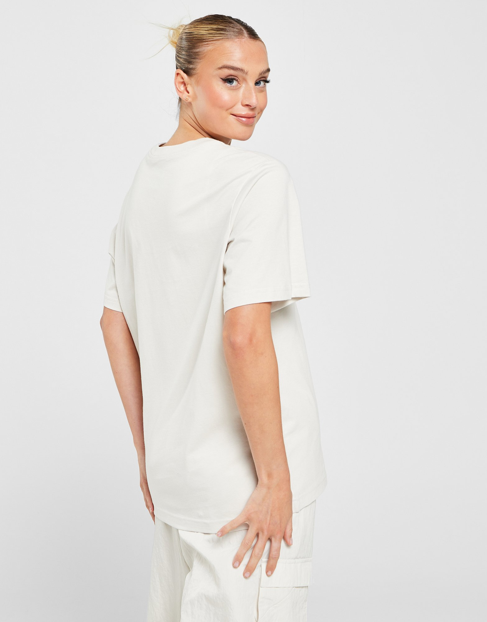 Nike Essential Boyfriend T-Shirt