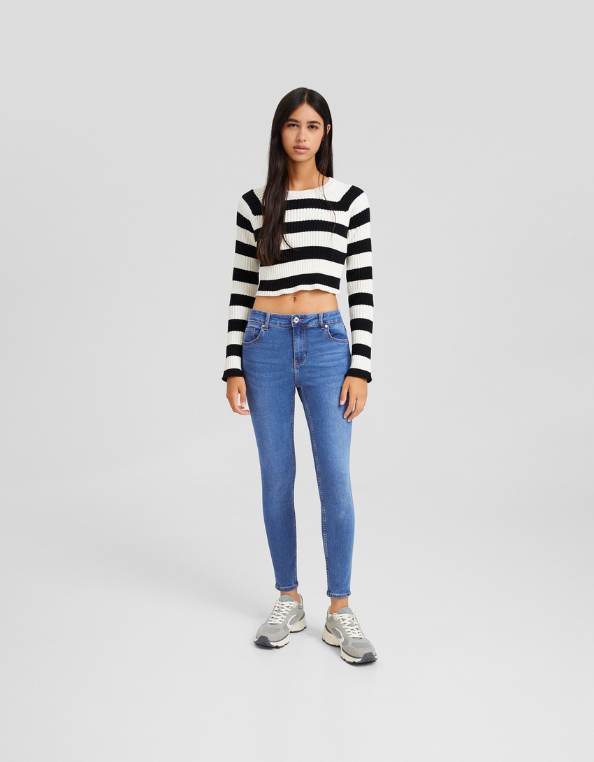 calça jeans skinny push-up