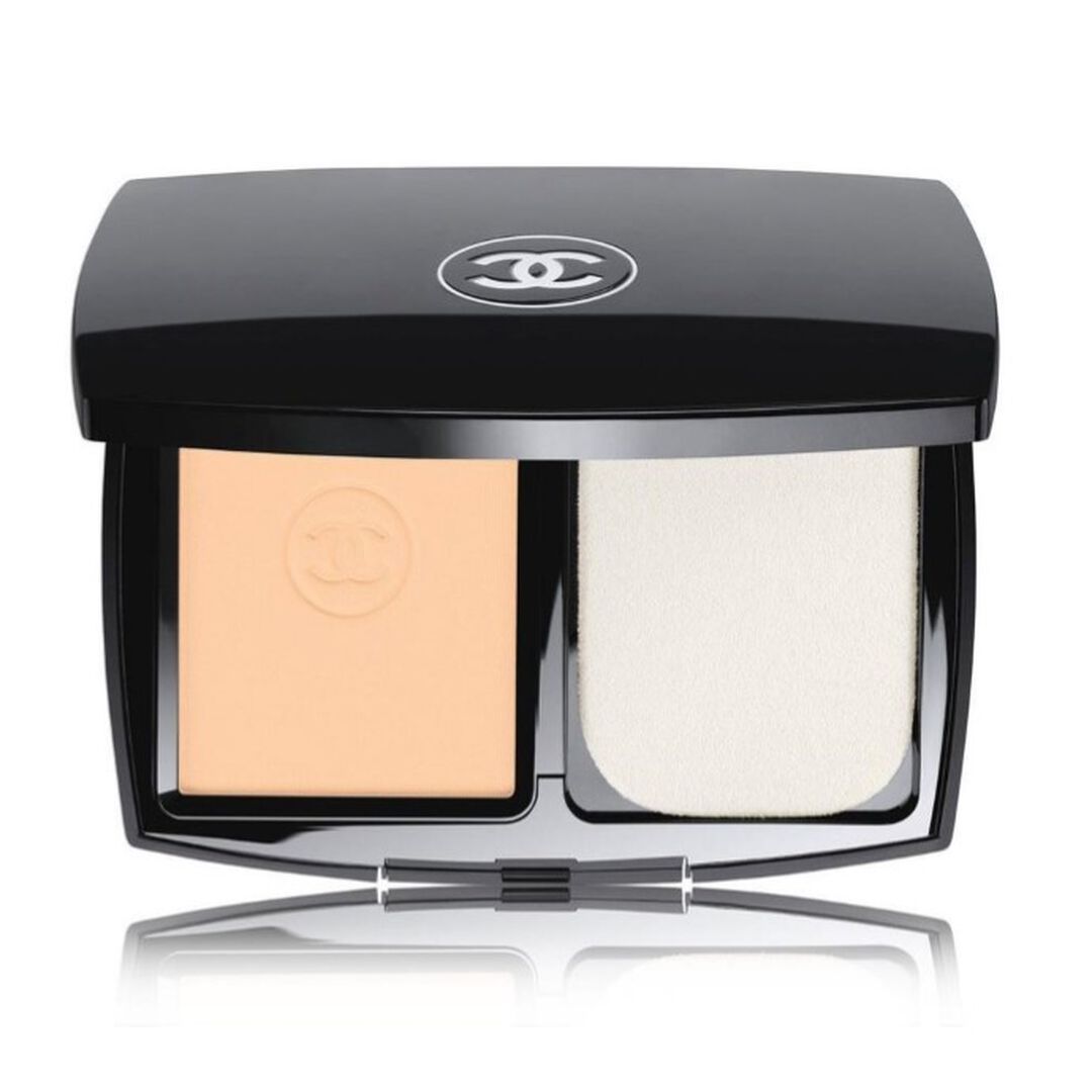 CHANEL ULTRA LE TEINT Base Compacta