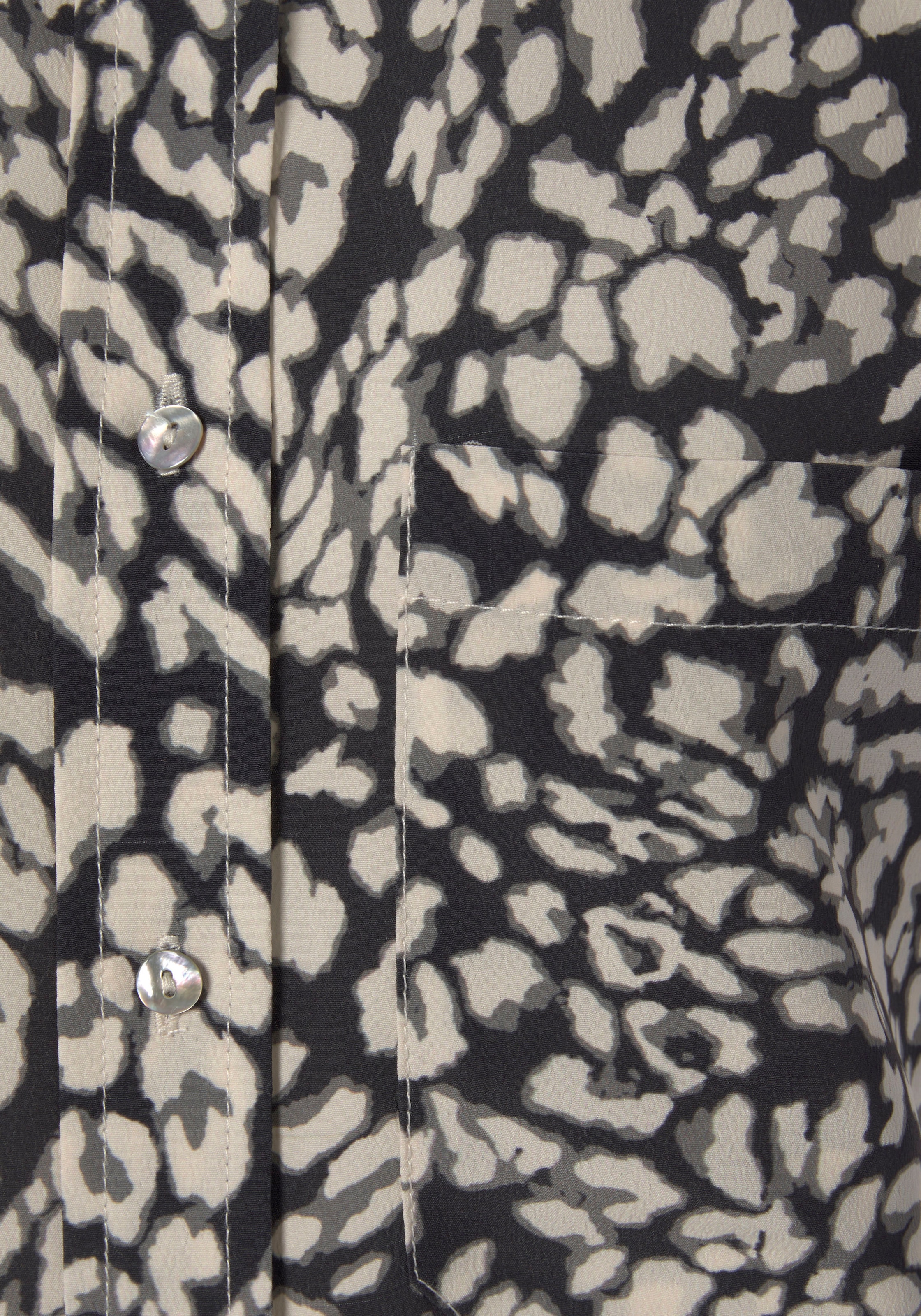 LASCANA Blusentop , mit Knopfleiste und Animalprint, Damenbluse mit Hemdblusenkragen