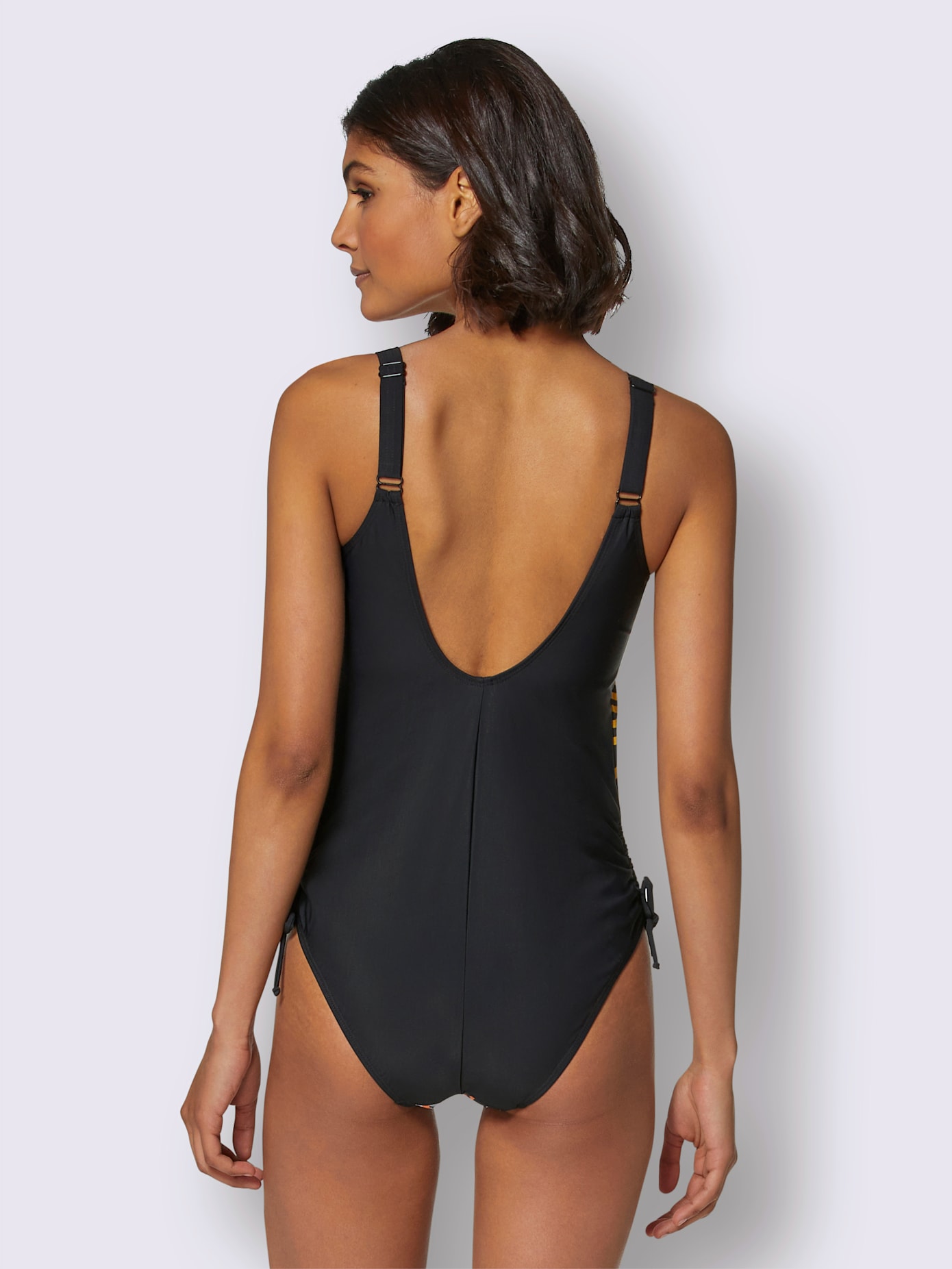 Maillot de bain bon. b, c, d, e