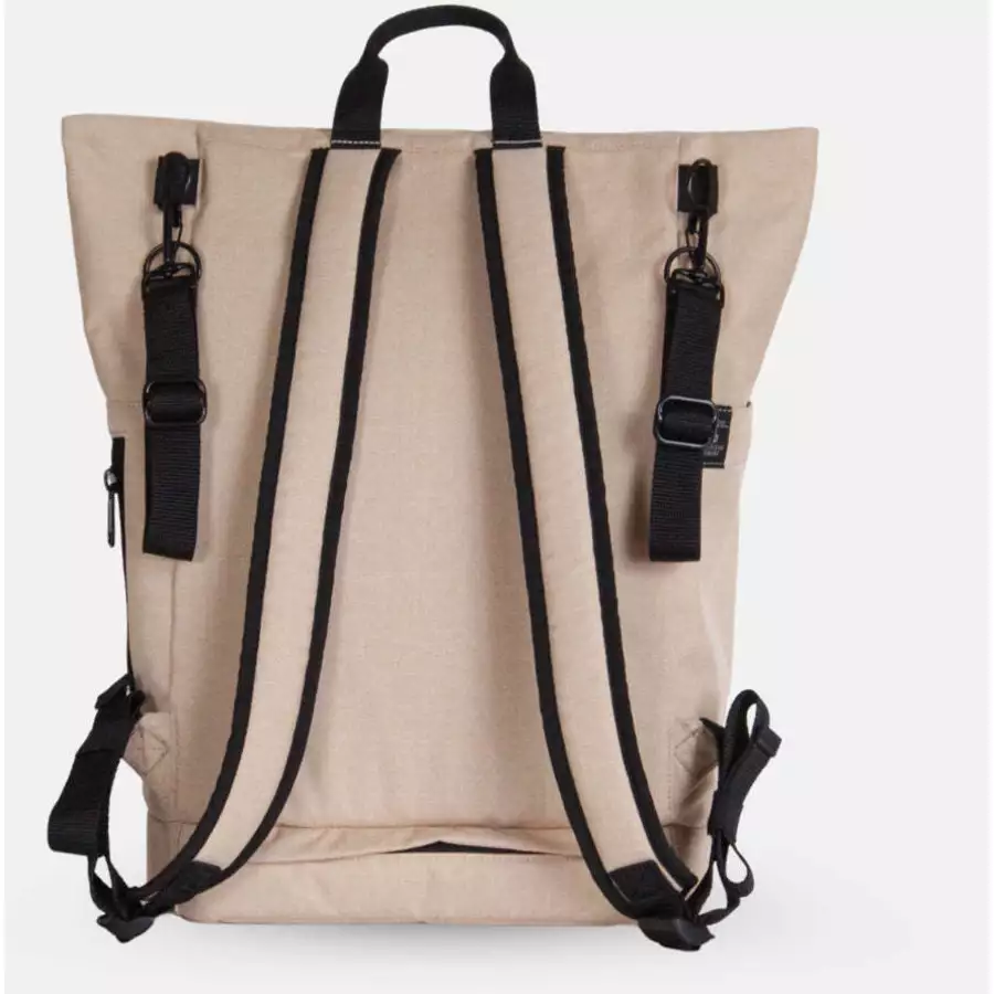 Anna und Oskar Fairer Wickelrucksack Kalle aus recyceltem Material Sand