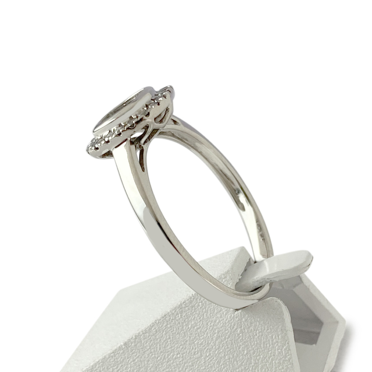 Bague d'occasion or 750 blanc diamants synthétiques