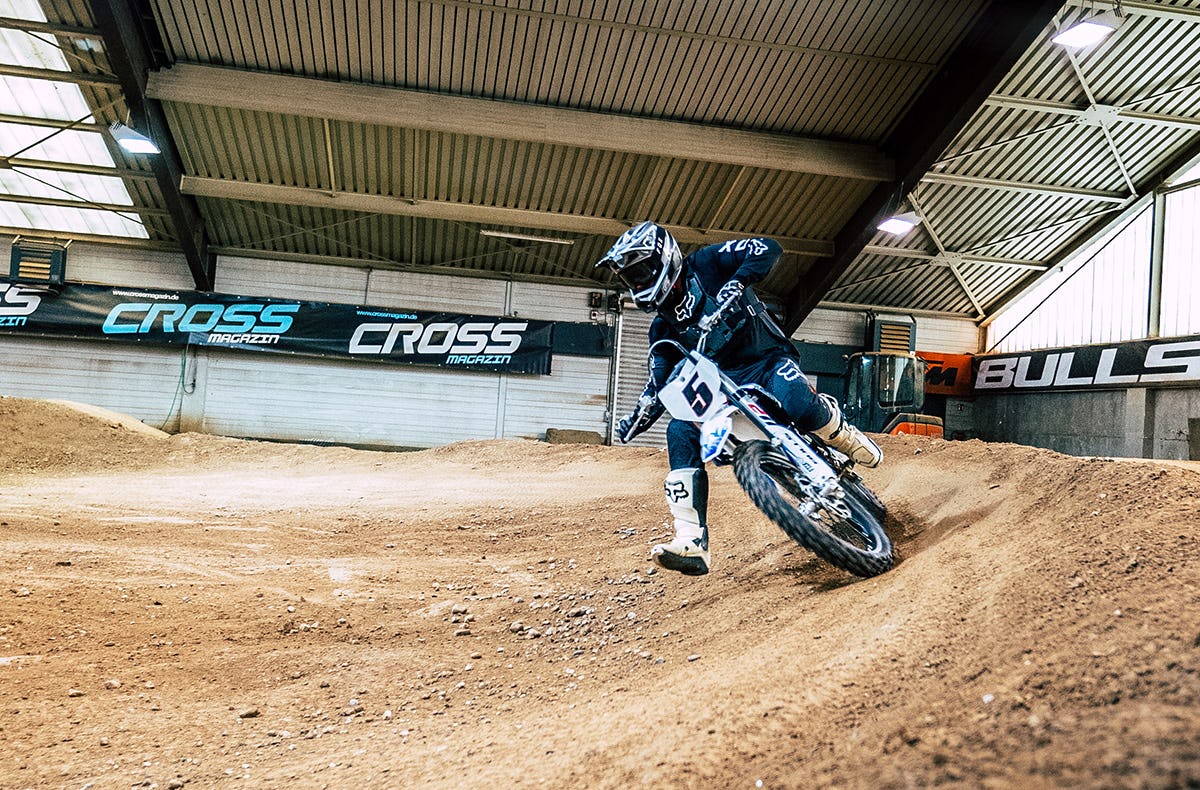 Indoor E-Motocross Rheinbreitbach