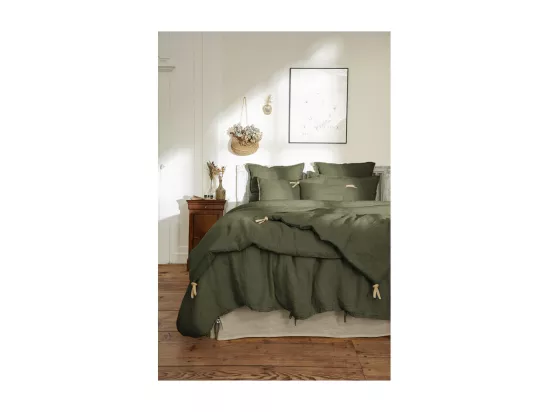 Édredon 150 x 150 cm lin lavé vert avec 4 nouettes en jute - LUISA